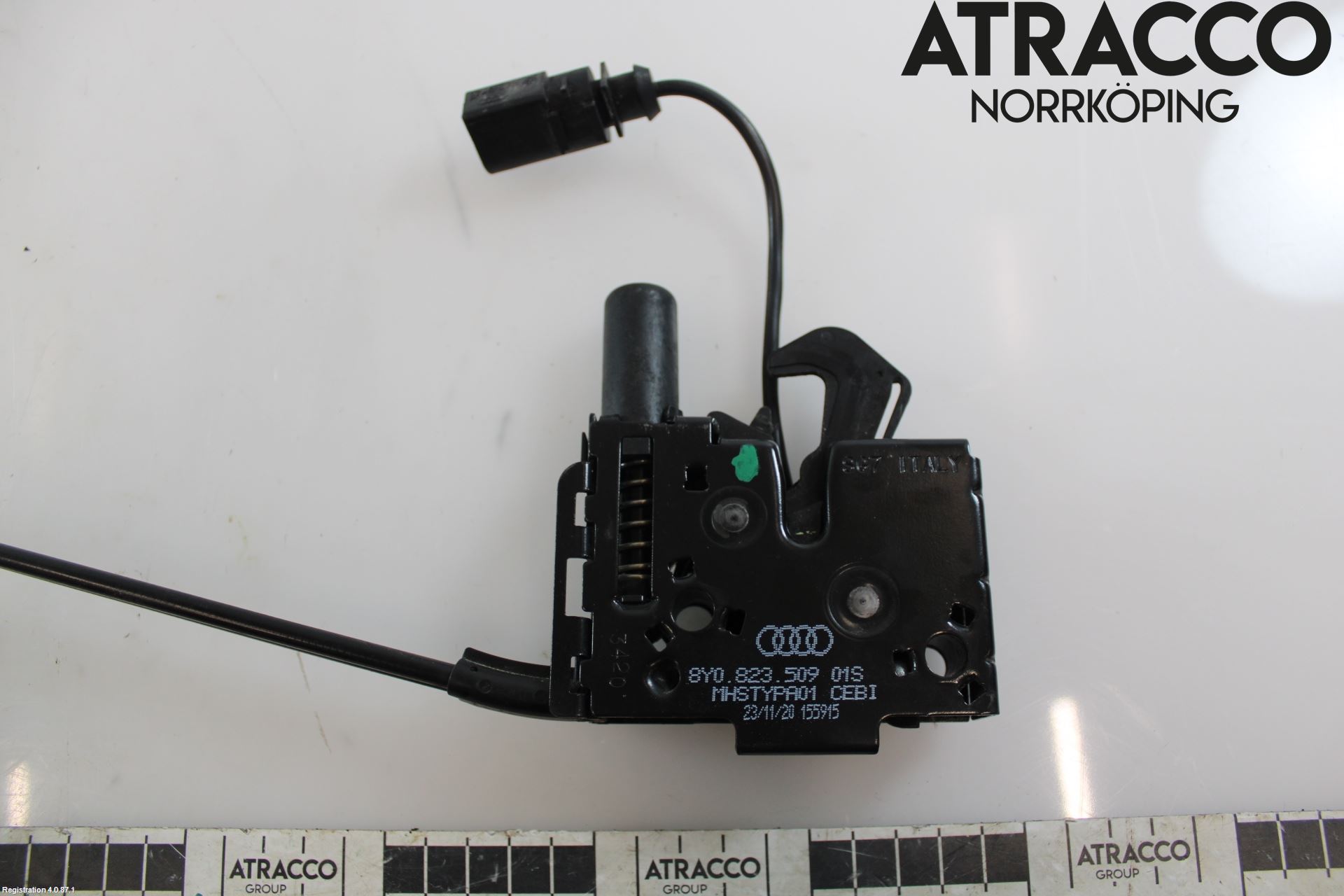 Audi A3/S3 8Y 21- Huvlås