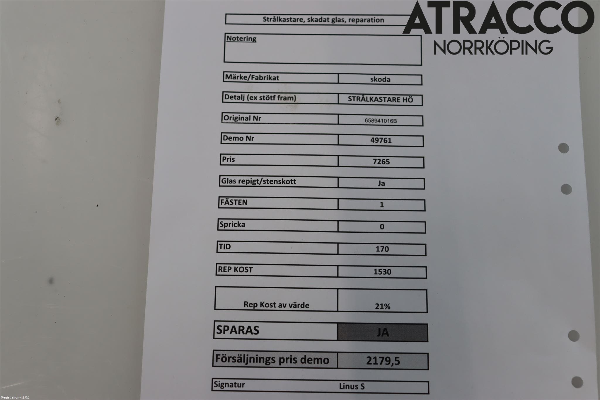 Skoda KAMIQ 20- Strålkastare Höger