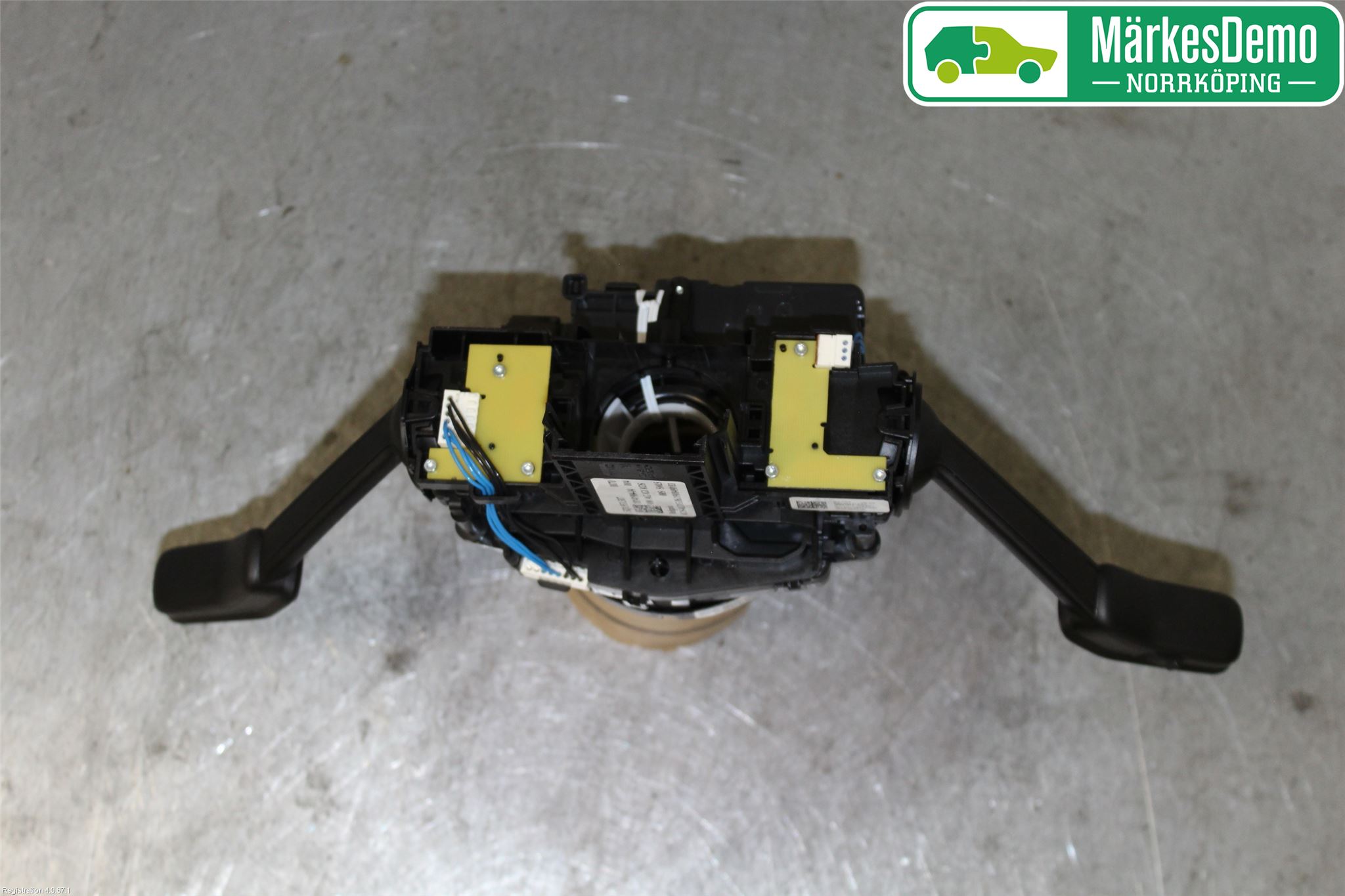 Volkswagen VW GOLF / E-GOLF VII 13-20 Spakcentral