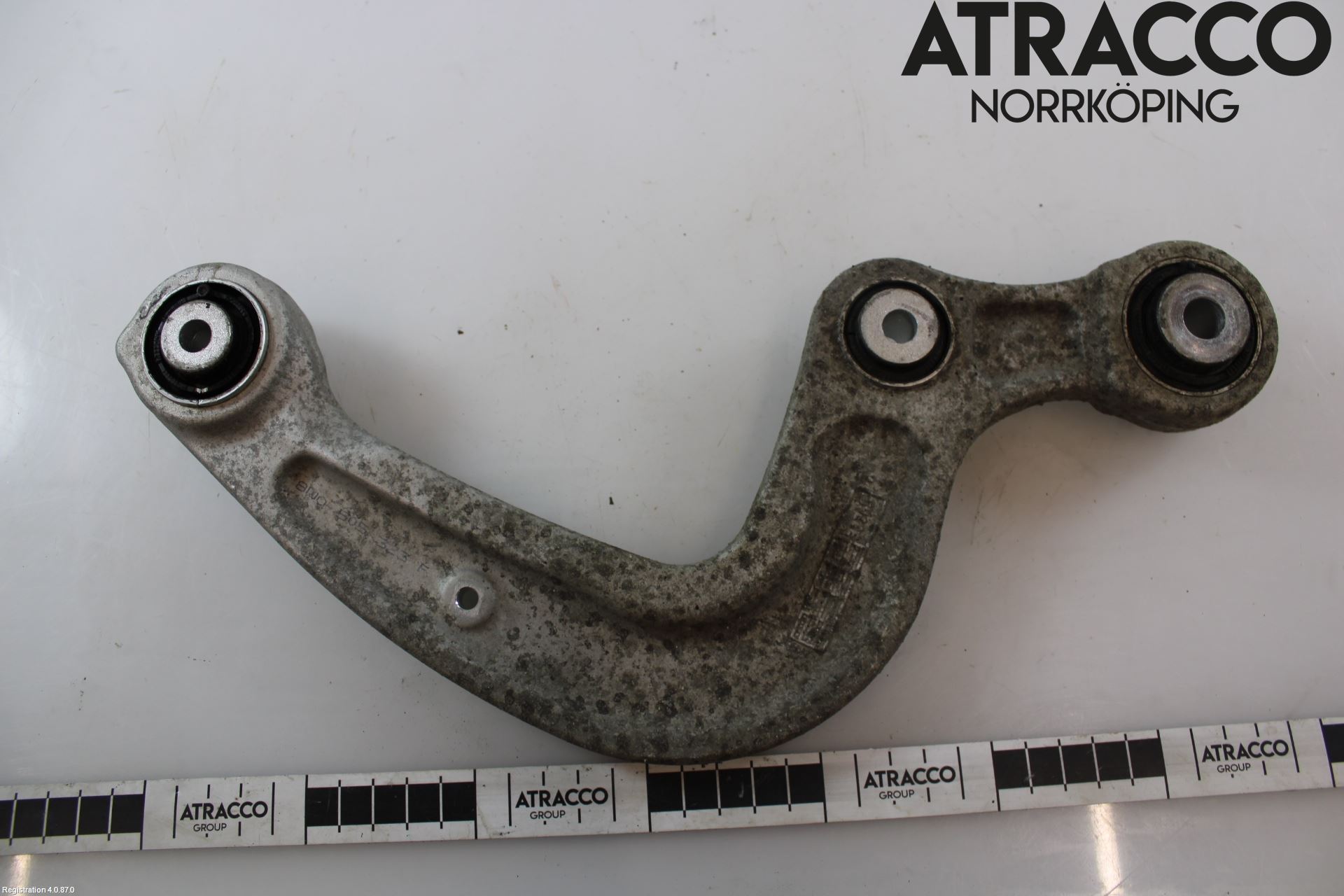 Audi A4/S4 B9 20- Bärarm Bak Övre Höger