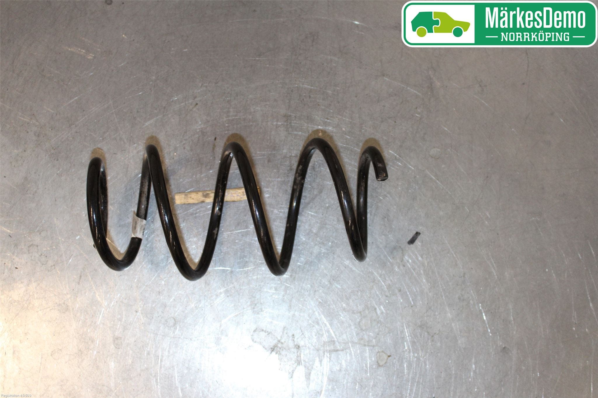 Volkswagen VW PASSAT 15-19 Fjäder Fram