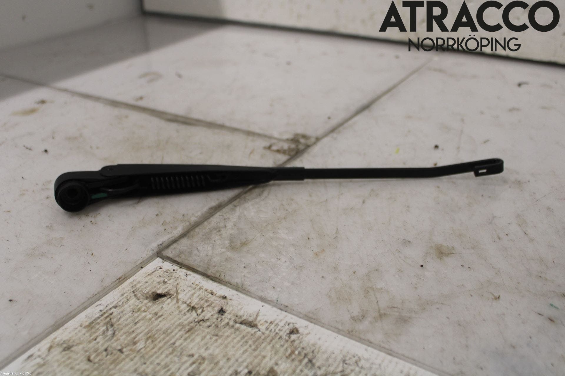 Toyota PRIUS NWH20 04-08 Torkararm-Bakruta