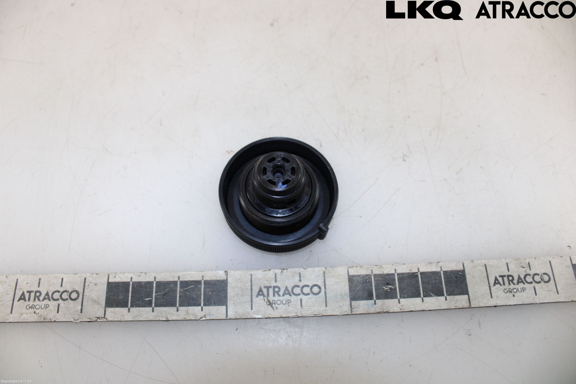 Toyota AVENSIS 09-15 Expansionstank Lock