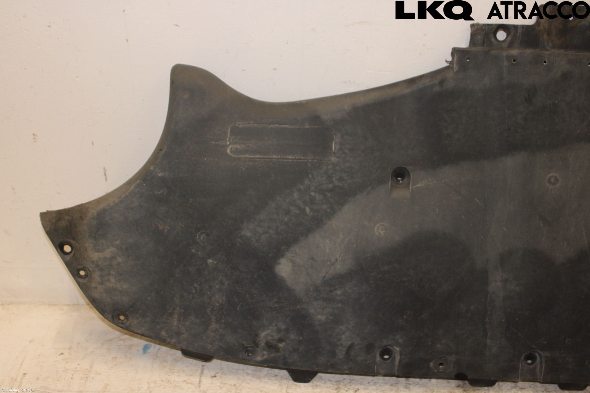 Tesla MODEL Y 21- Hasplåt Plåt-Plast