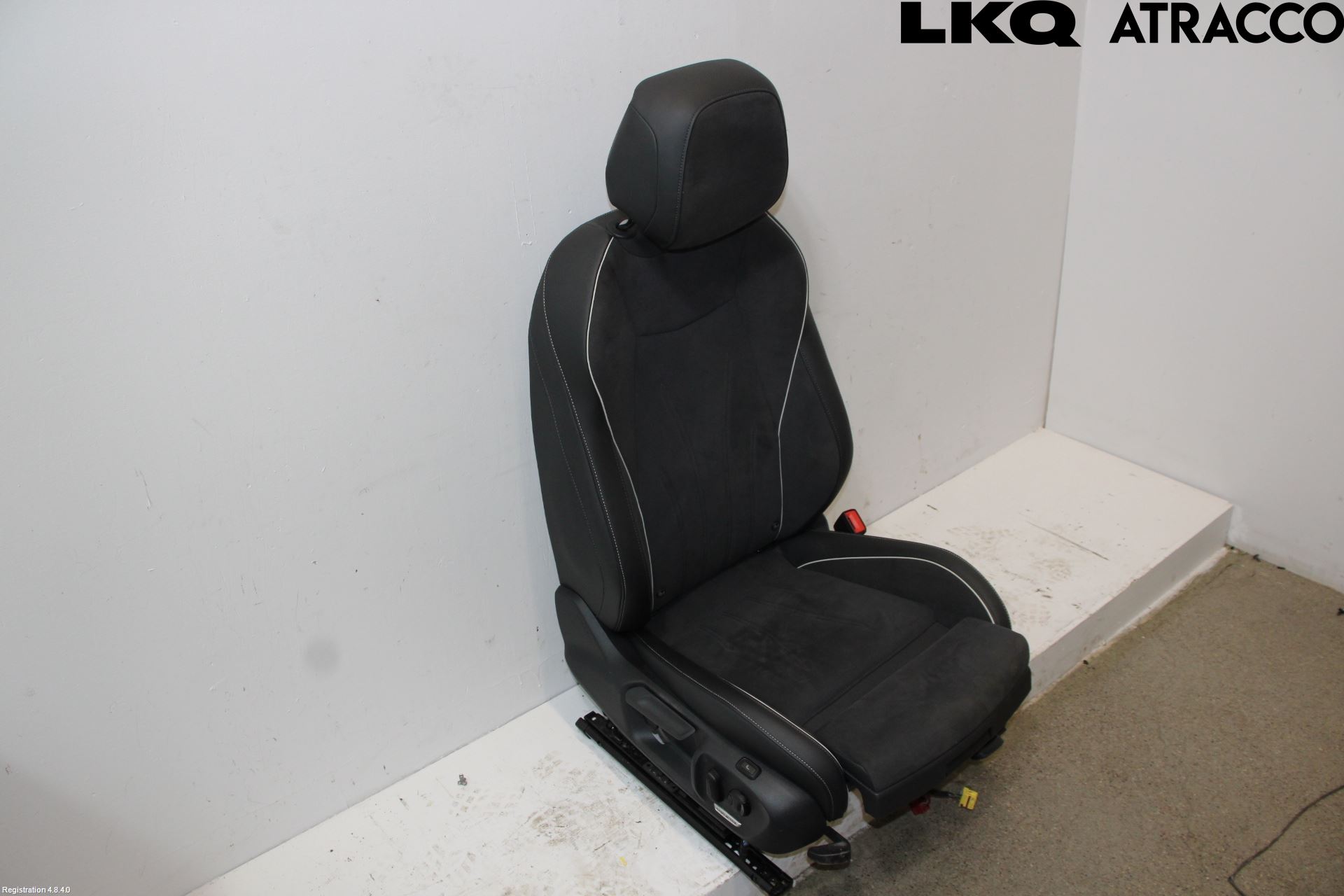 Volkswagen VW PASSAT 24- Inredning Stol Fram Hö
