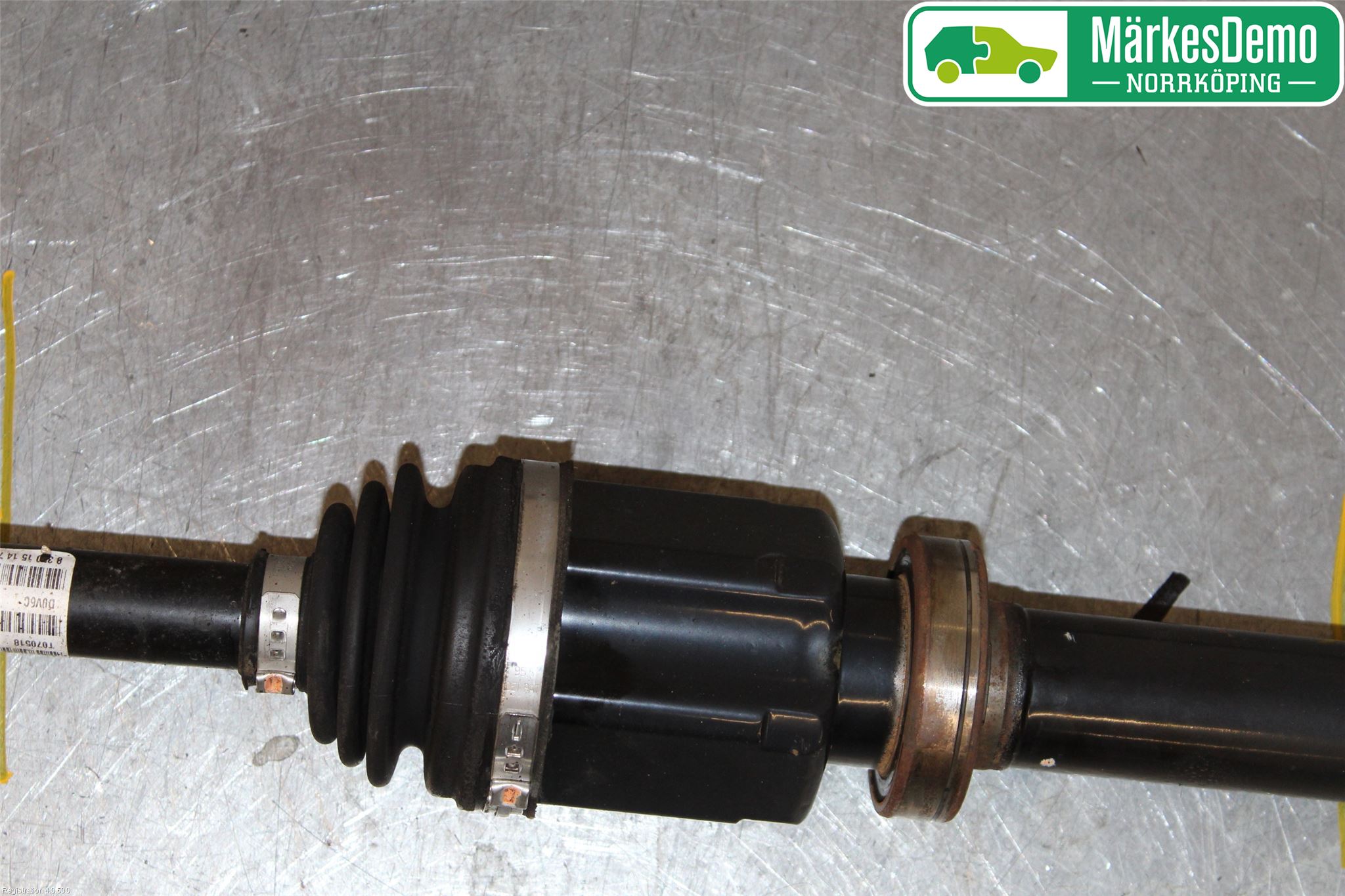 Volvo V70 08-13 Drivaxel Fram Höger