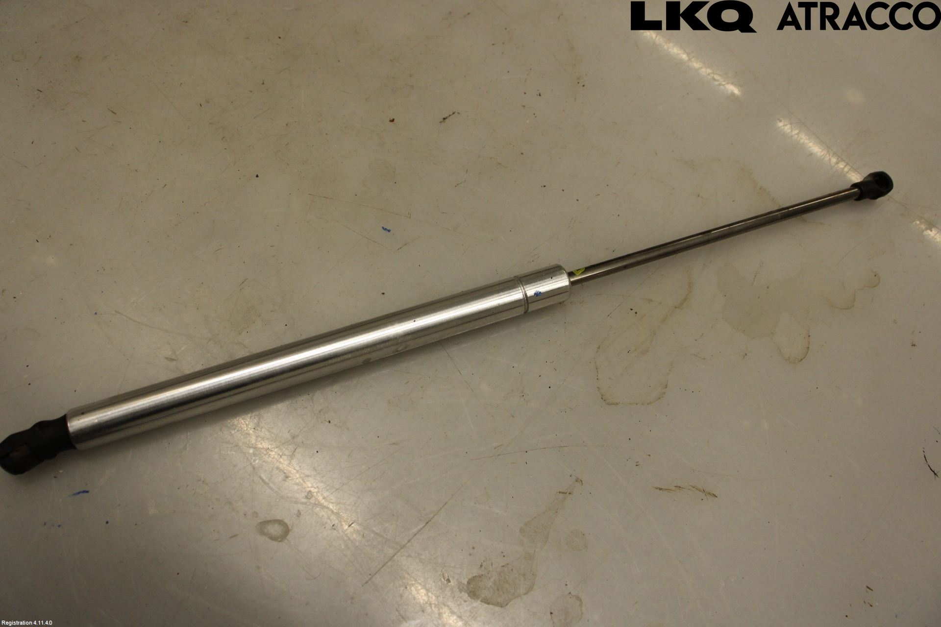 Volkswagen VW GOLF IV 98-06 Gasfjäder Baklucka