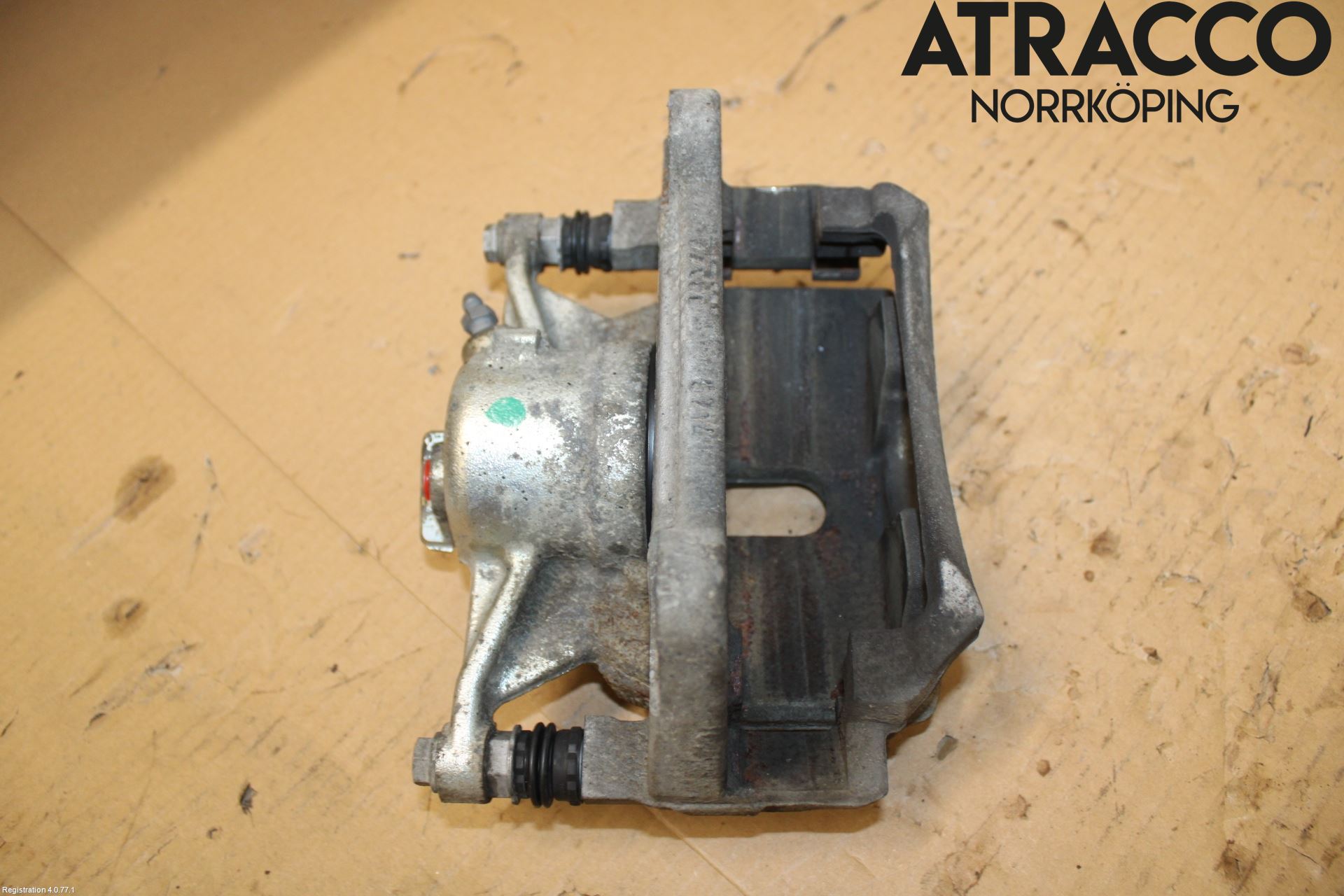 Volkswagen VW PASSAT 15-19 Bromsok Fram Höger