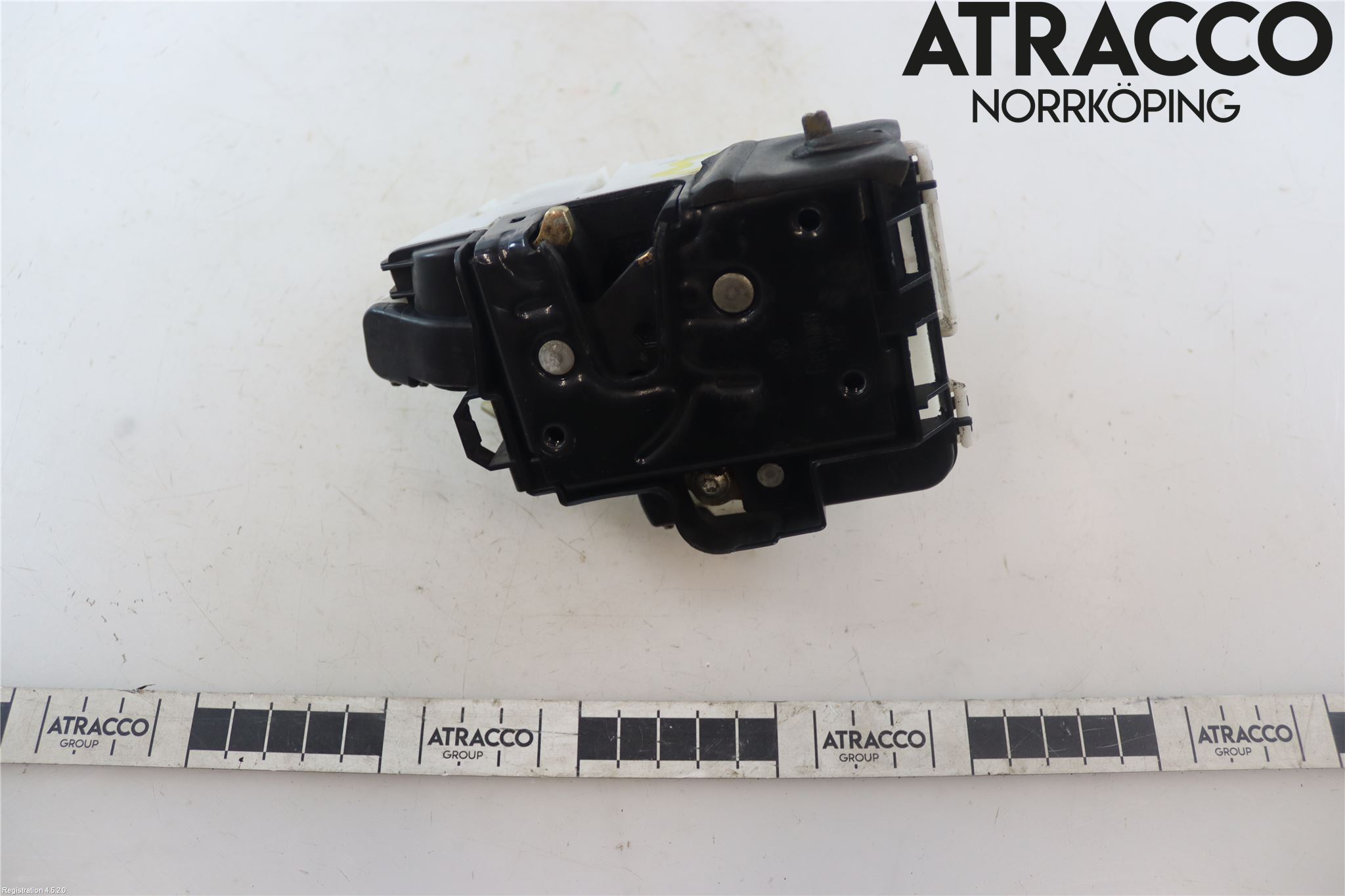 Volkswagen VW POLO 95-01 Låskista-Dörrlås