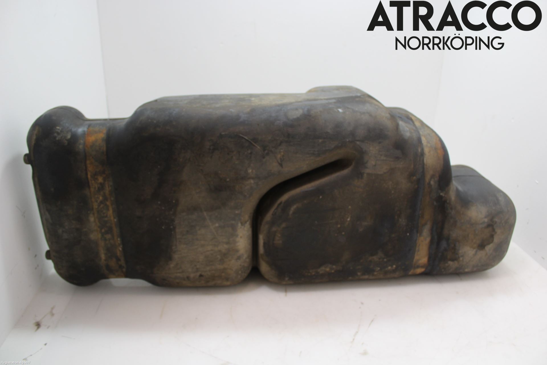 Nissan NAVARA 05-16 Bränsletank Diesel