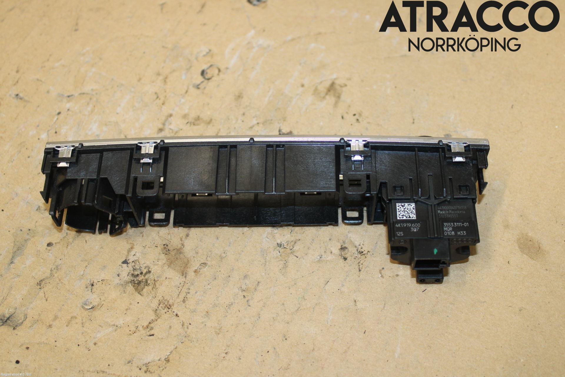 Audi A6 F2/C8 19- Strömställare Övrigt