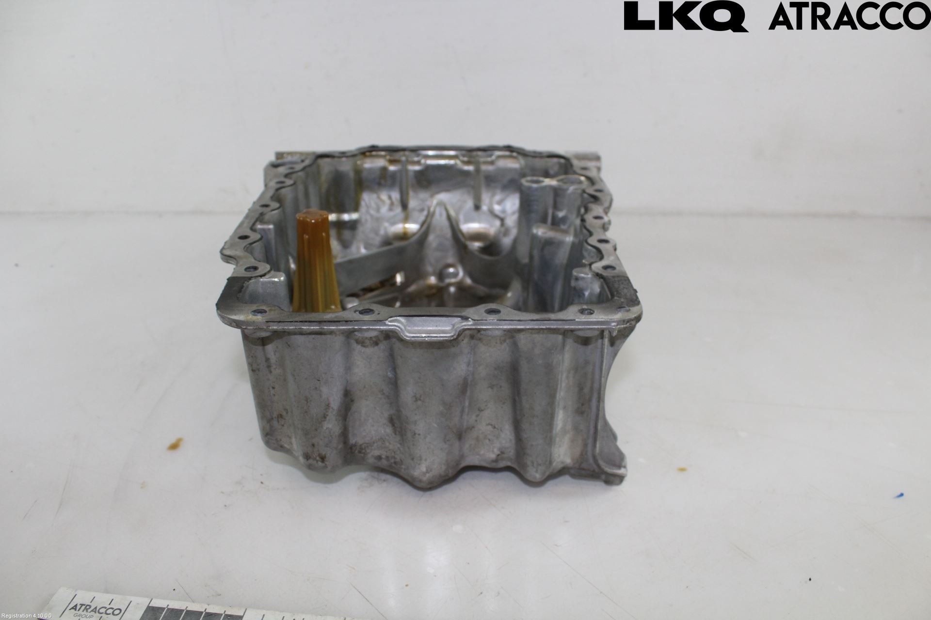 Skoda KAMIQ 20- Oljetråg