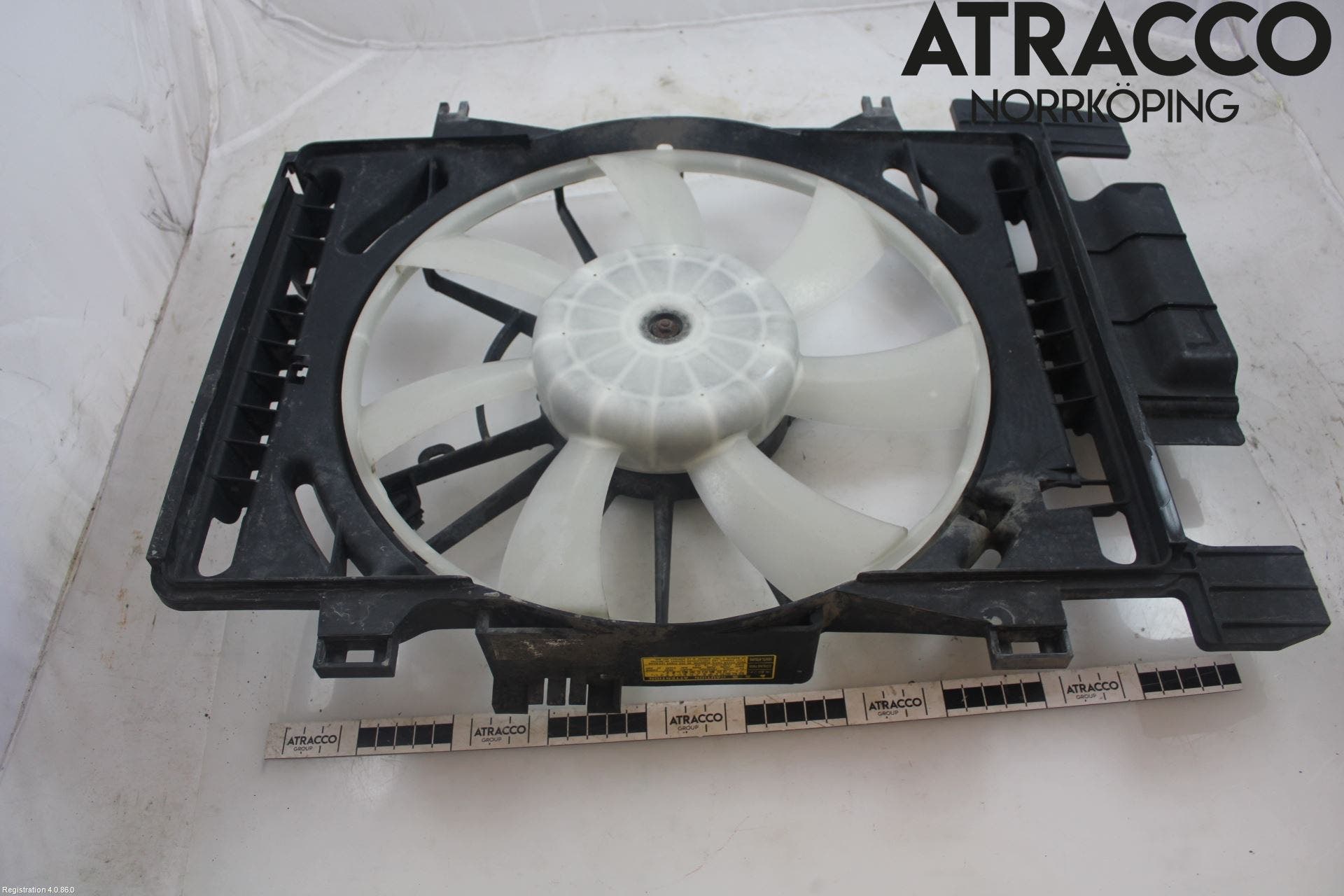 Toyota YARIS XP130 12-14 Kylfläkt El