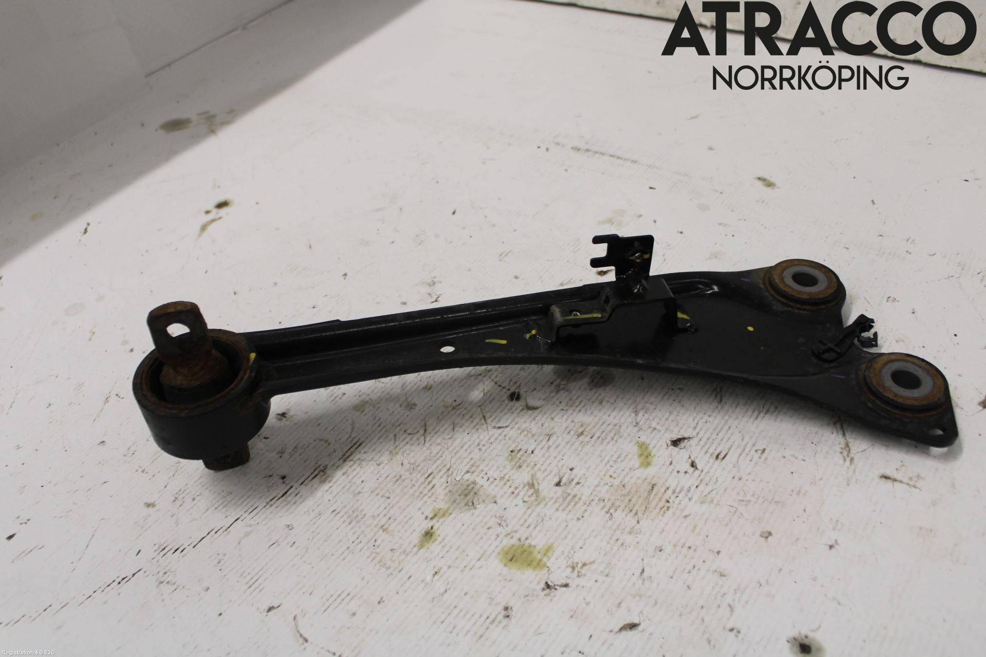 Toyota AURIS 13-19 Bärarm Bak Vänster