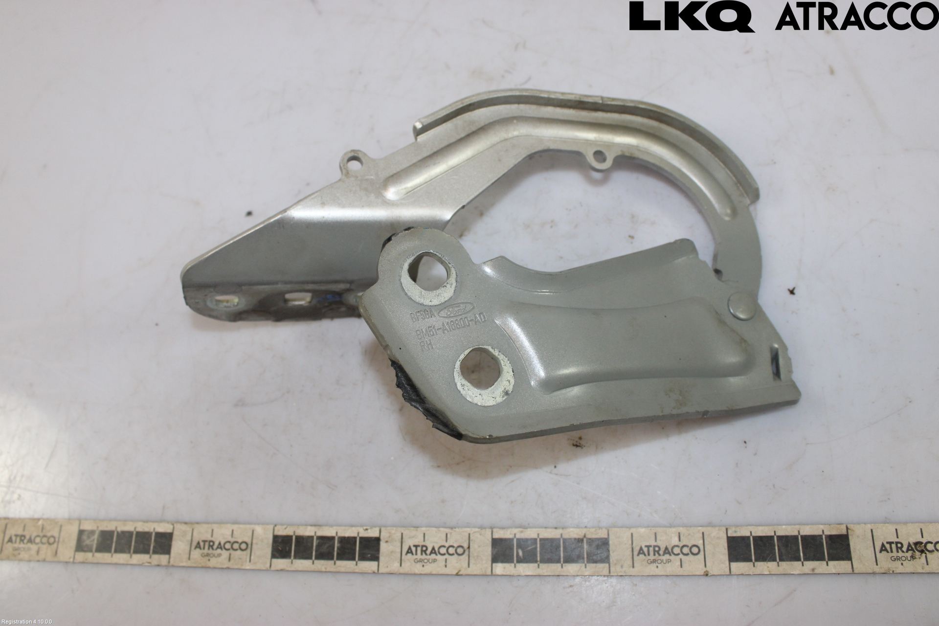 Ford FOCUS 15-18 Huvgångjärn