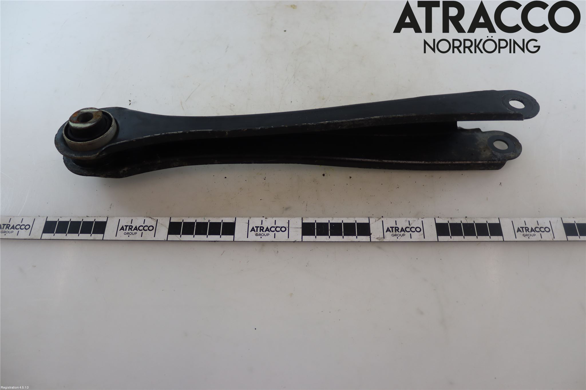 Volvo S90 17->> Bärarm Bak Höger