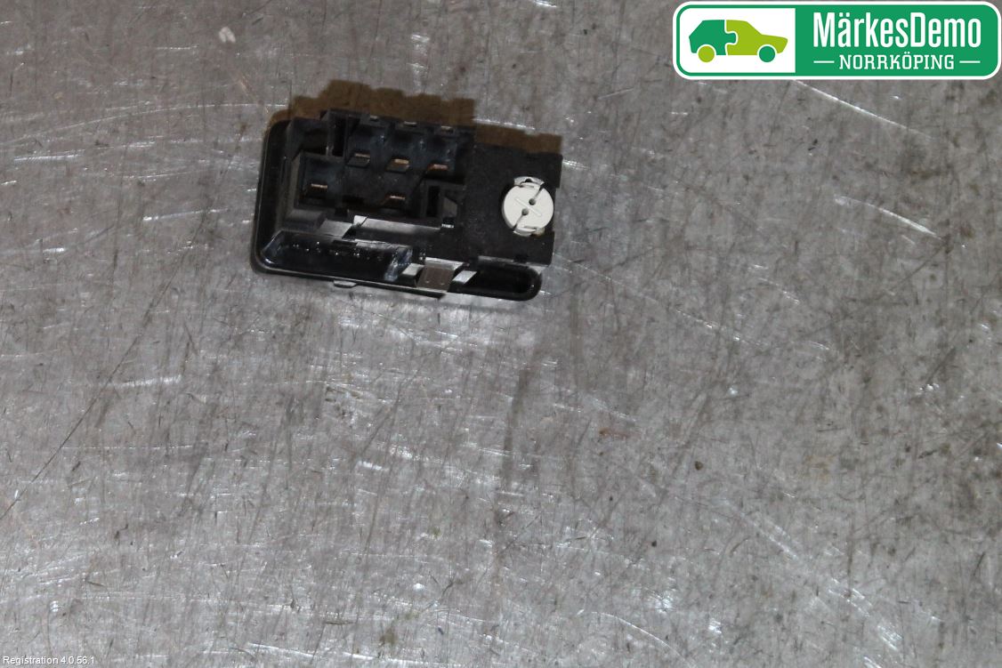 Volvo 850 91-97 Strömställare Elruta