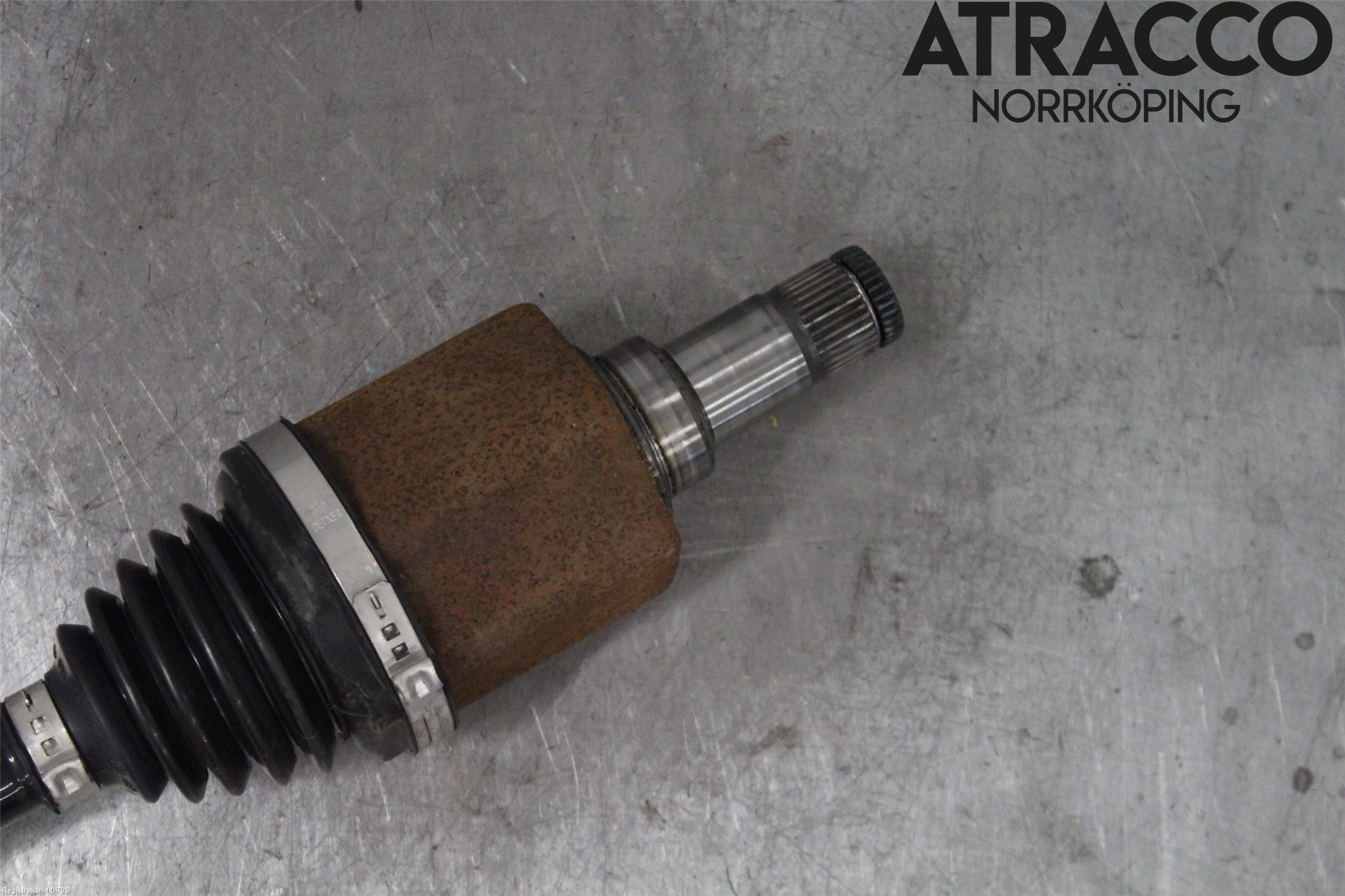 Volkswagen VW POLO VI 18->> Drivaxel Fram Vänster