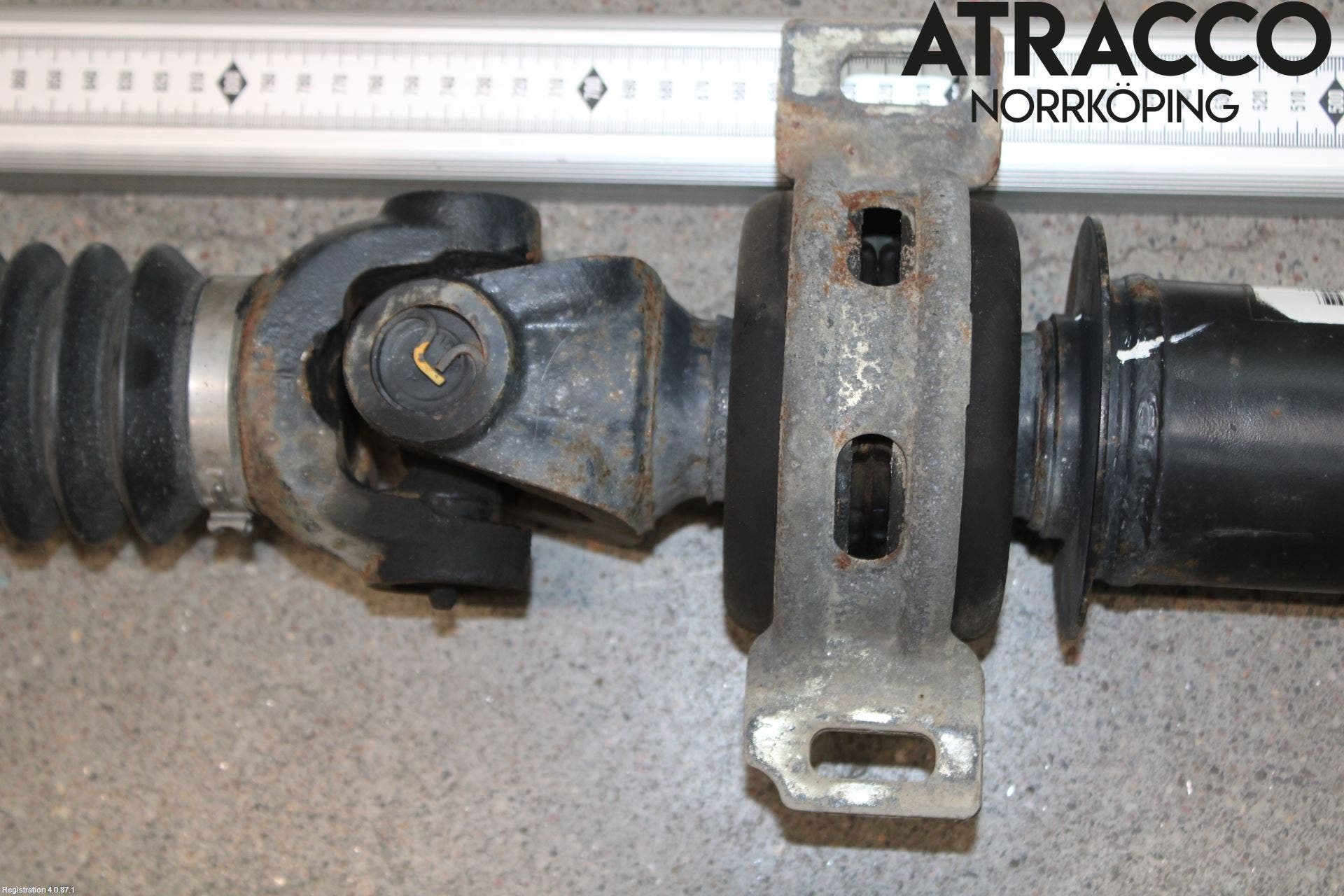 Toyota HILUX 16- Mellanaxel Komp