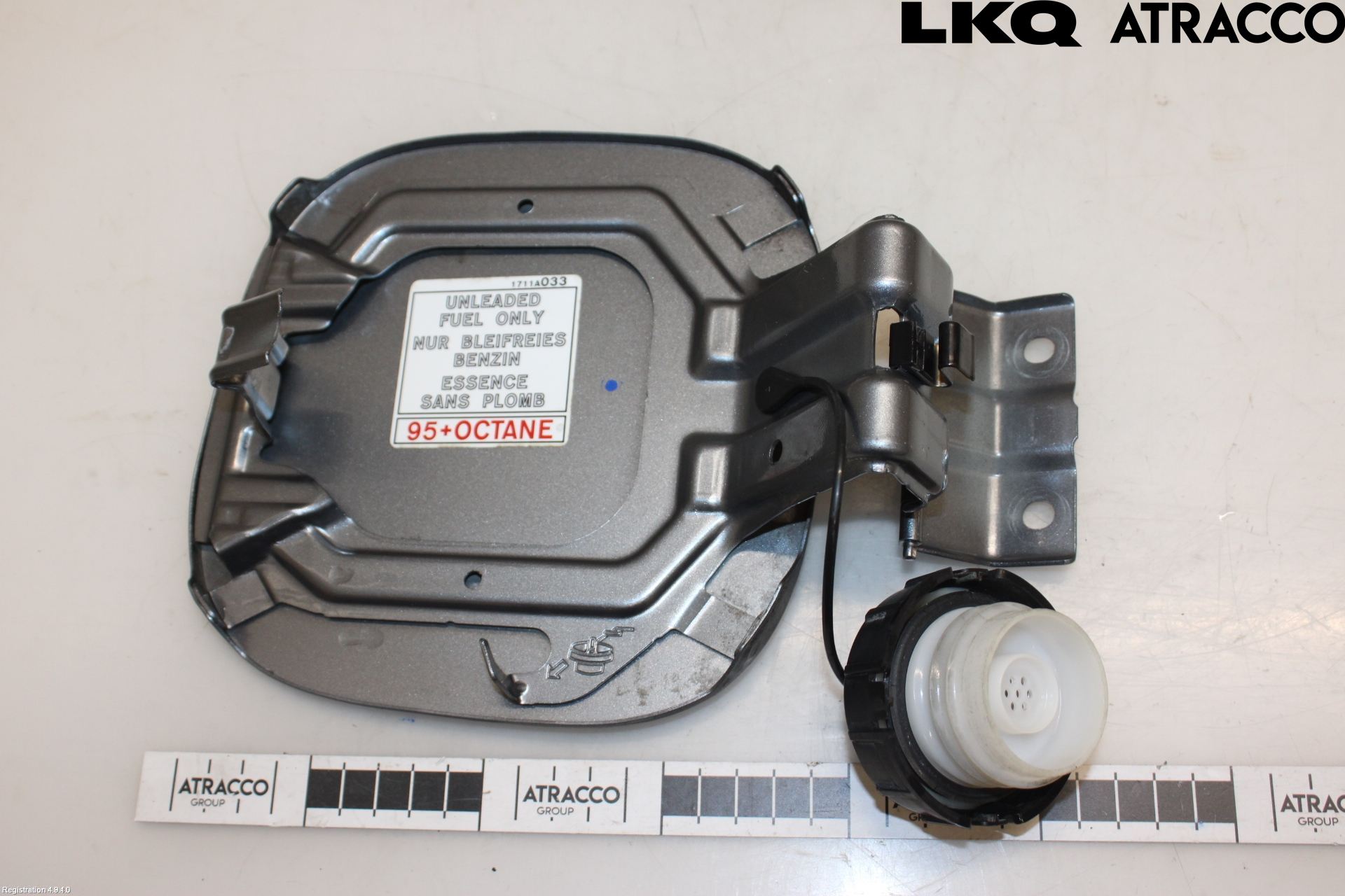 Mitsubishi OUTLANDER 13-21 Tanklucka