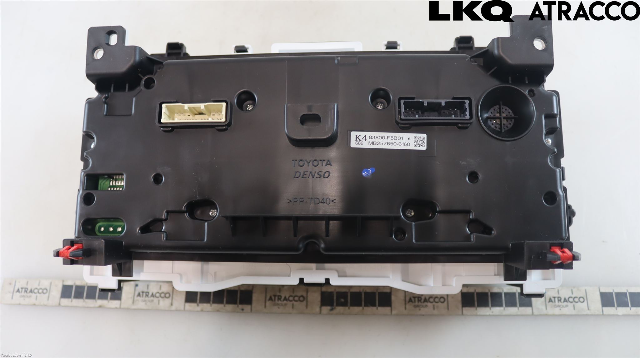 Toyota YARIS CROSS XP21 21- Instrument Komb