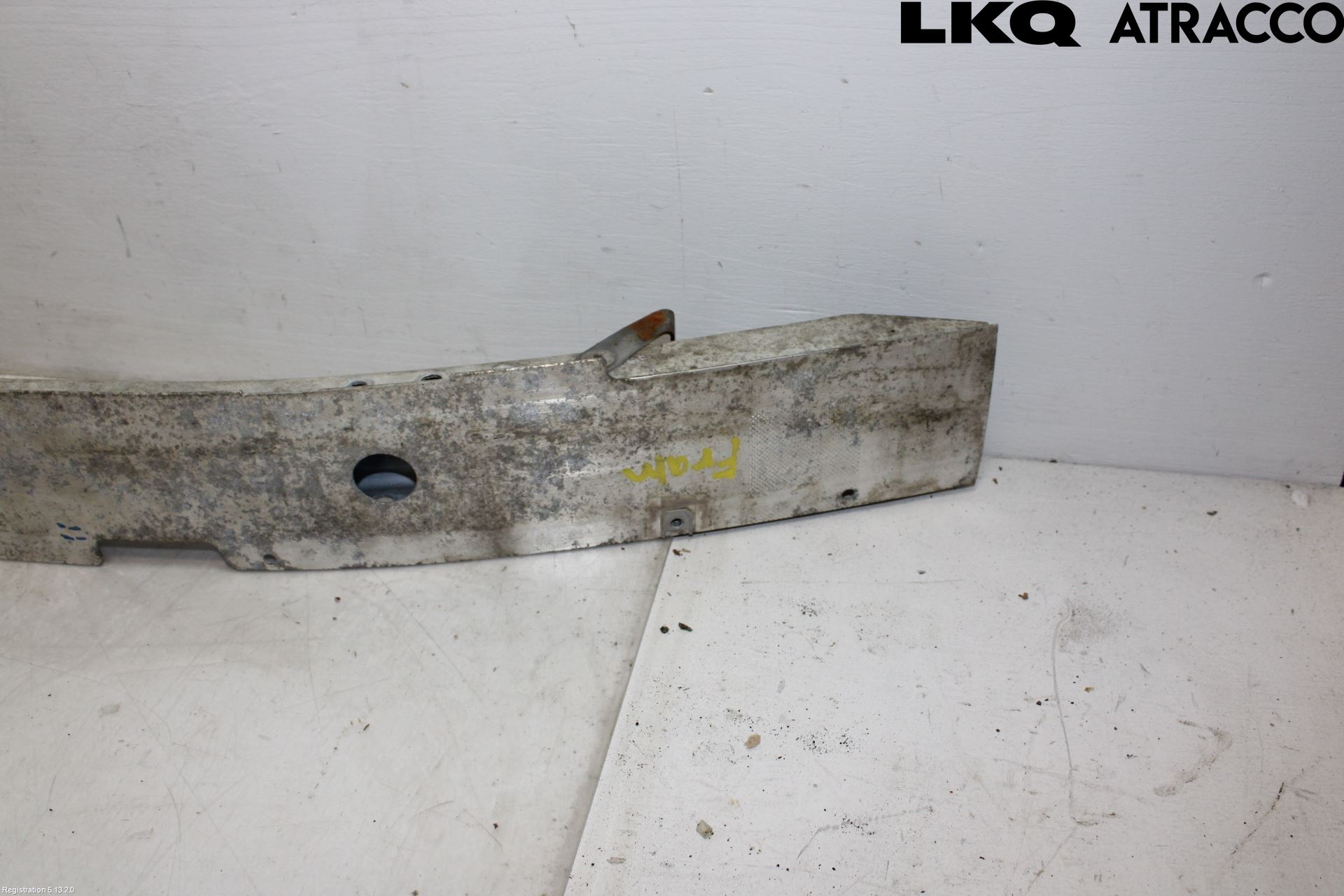 BMW 5 F10/F11/F18 09-17 Stötfångarbalk Fram