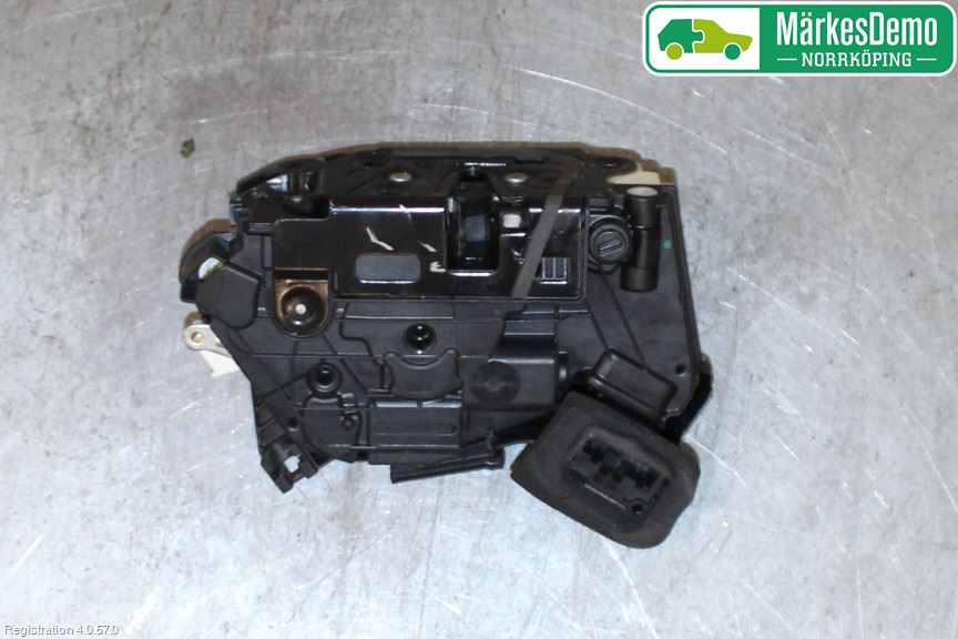 Volkswagen VW POLO 10-17 Låskista-Dörrlås