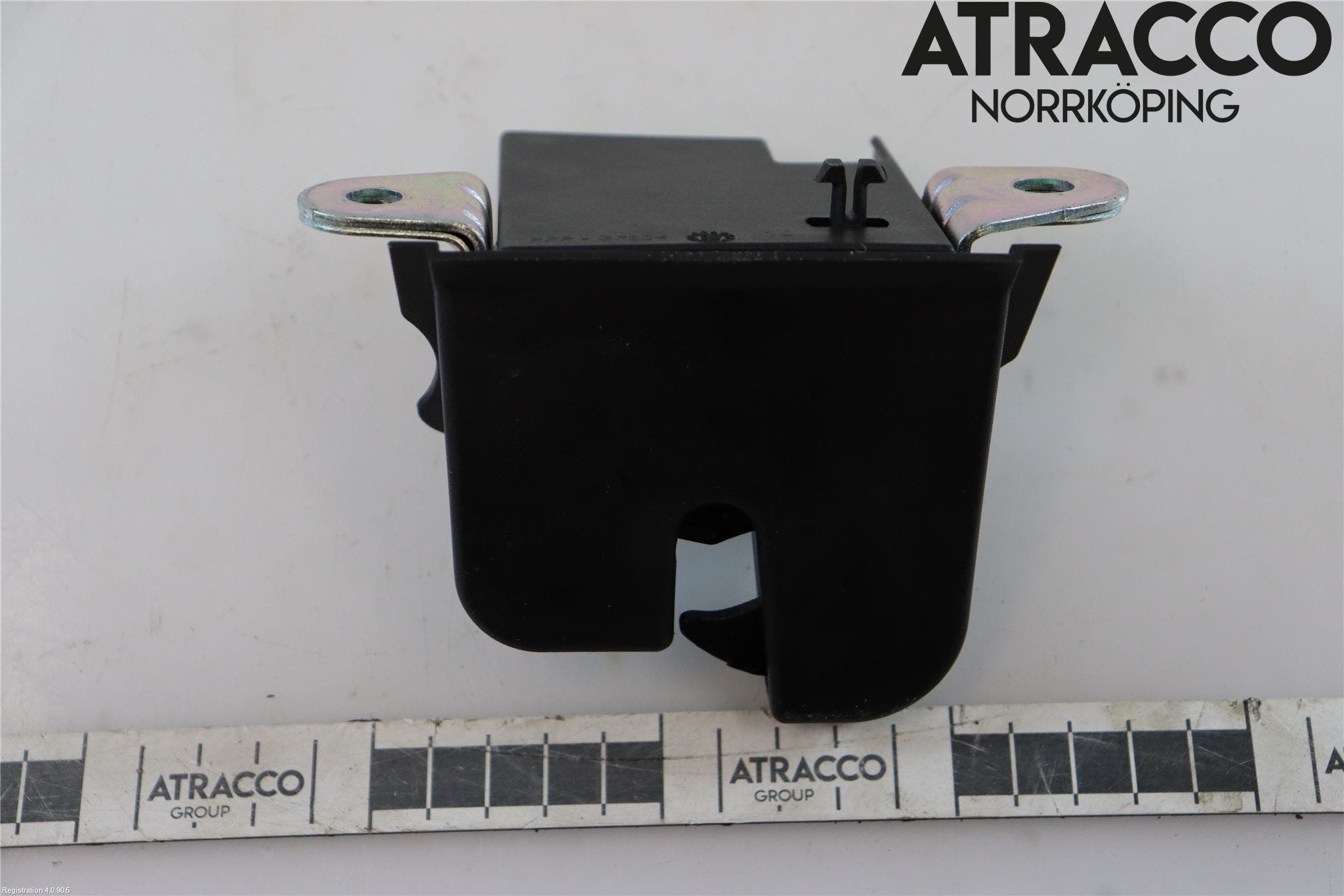 Audi A1 19- Låskista Baklucka