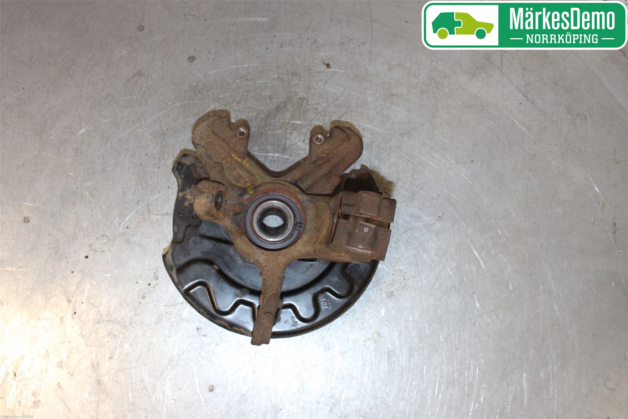 Audi A1/S1 11-18 Styrspindel Lagerhus Hö