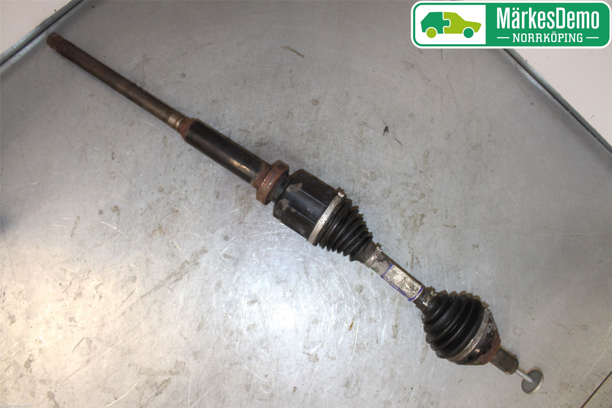 Volvo V70 08-13 Drivaxel Fram Höger