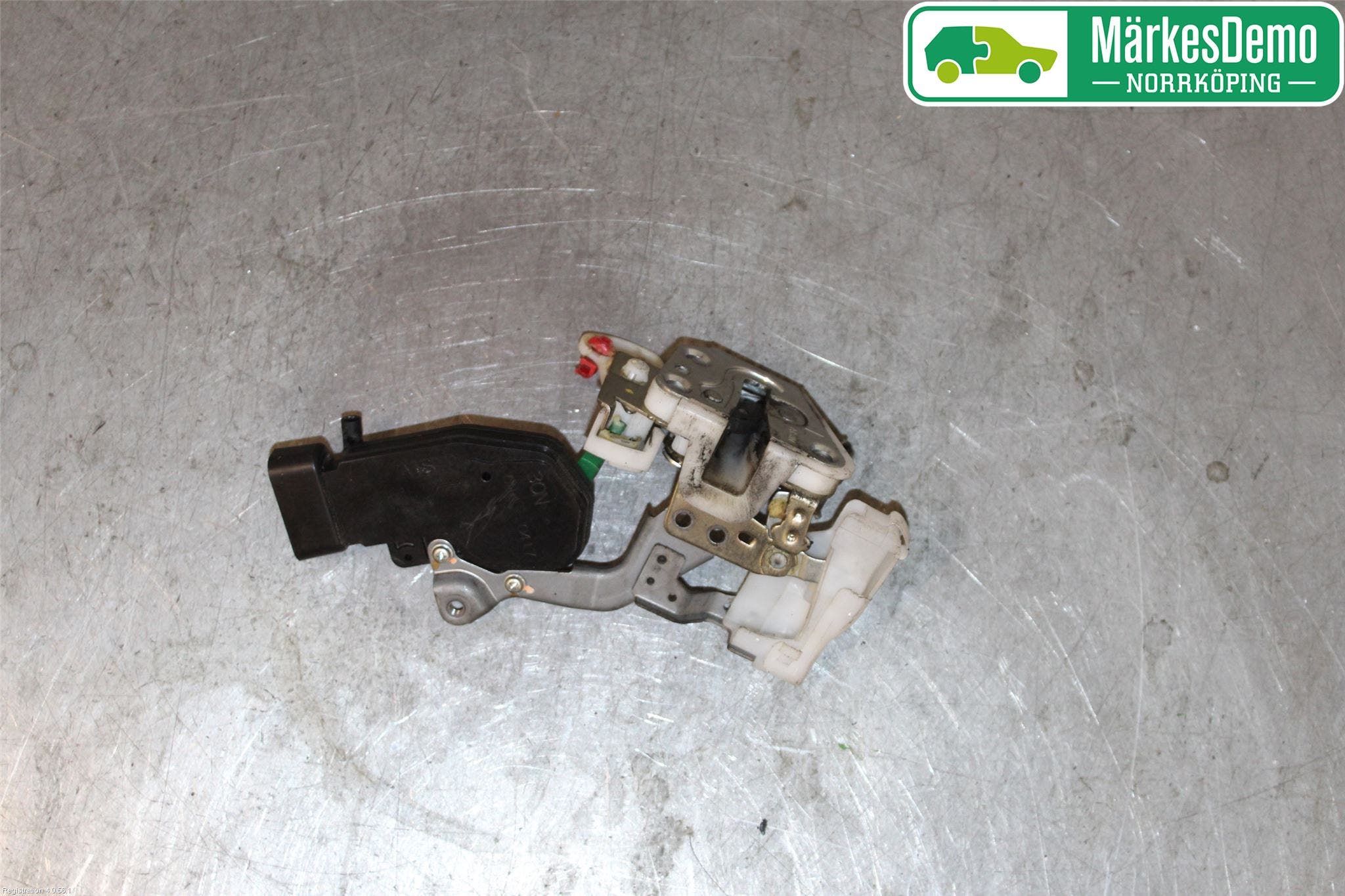 Peugeot 107 Låskista-Dörrlås