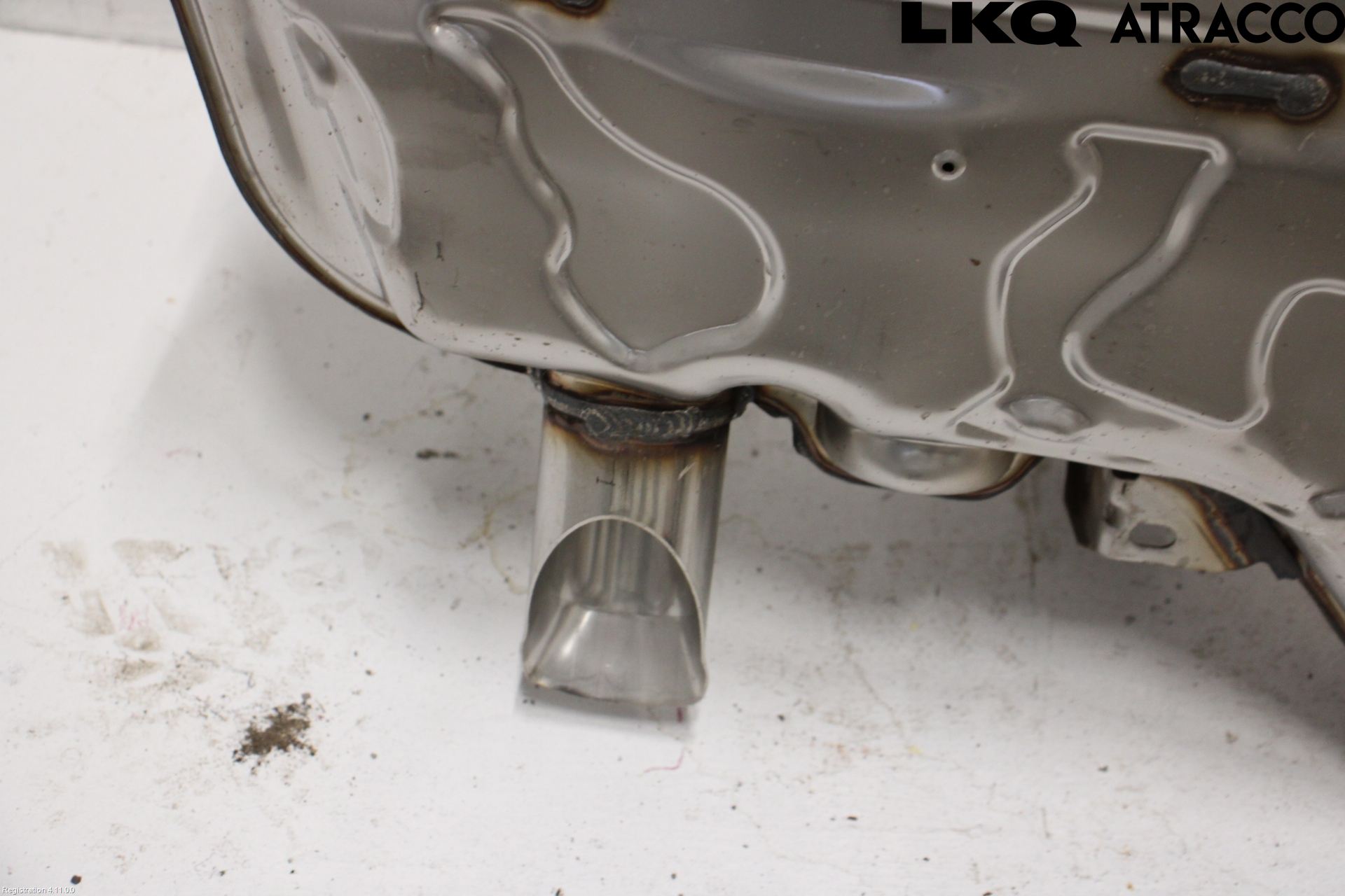 Audi A6 F2/C8 19- Avgas Halvsats