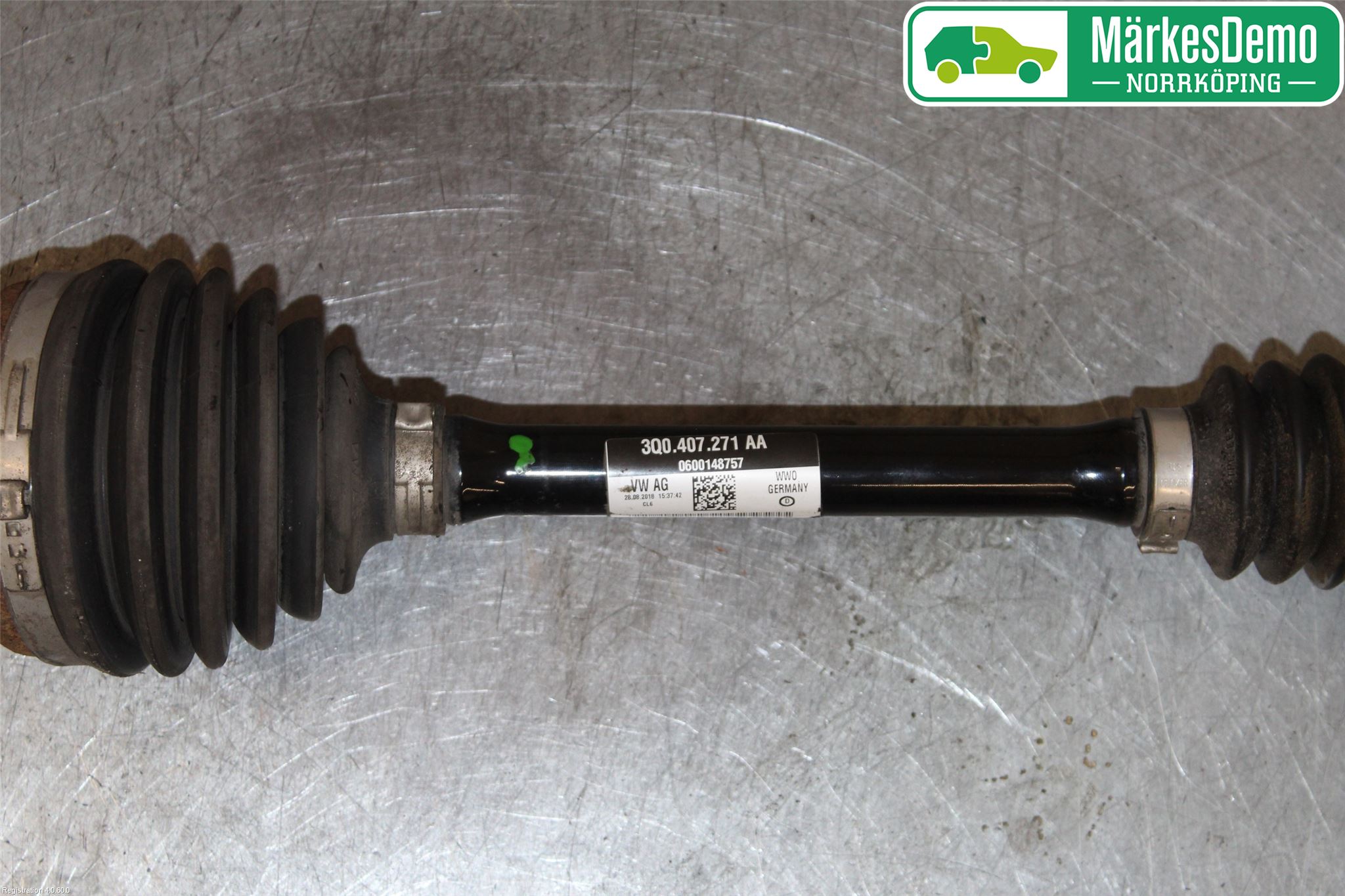 Skoda KAROQ 18- Drivaxel Fram Vänster