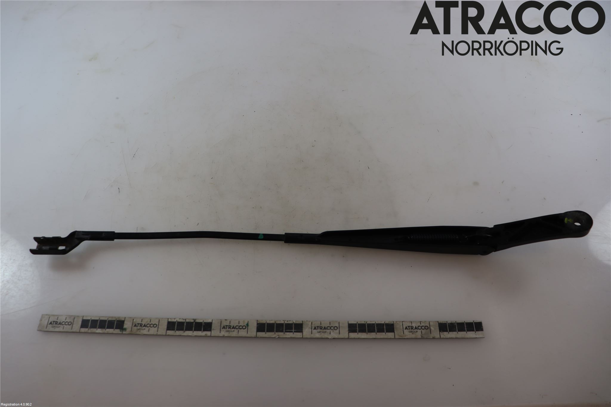 Volkswagen VW PASSAT 11-14 Torkararm Armar Vindruta