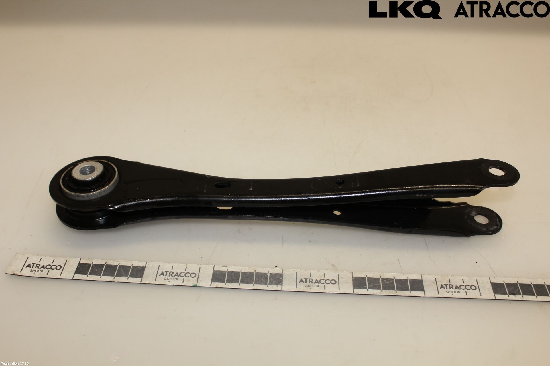 Audi Q4 E-TRON FZ 22- Bärarm Bak Höger