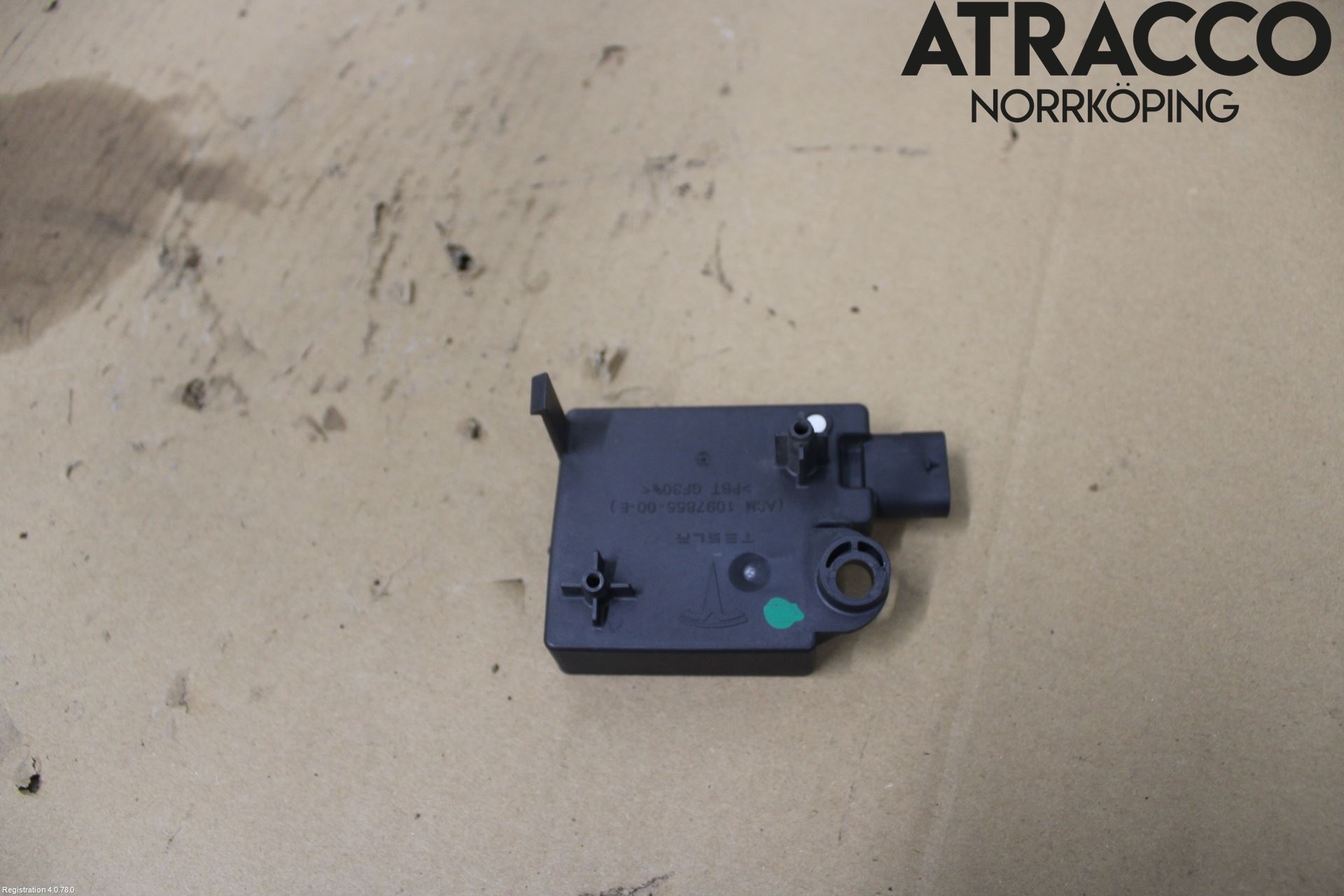 Tesla MODEL 3 17- Styrenhet Parkeringshjälp