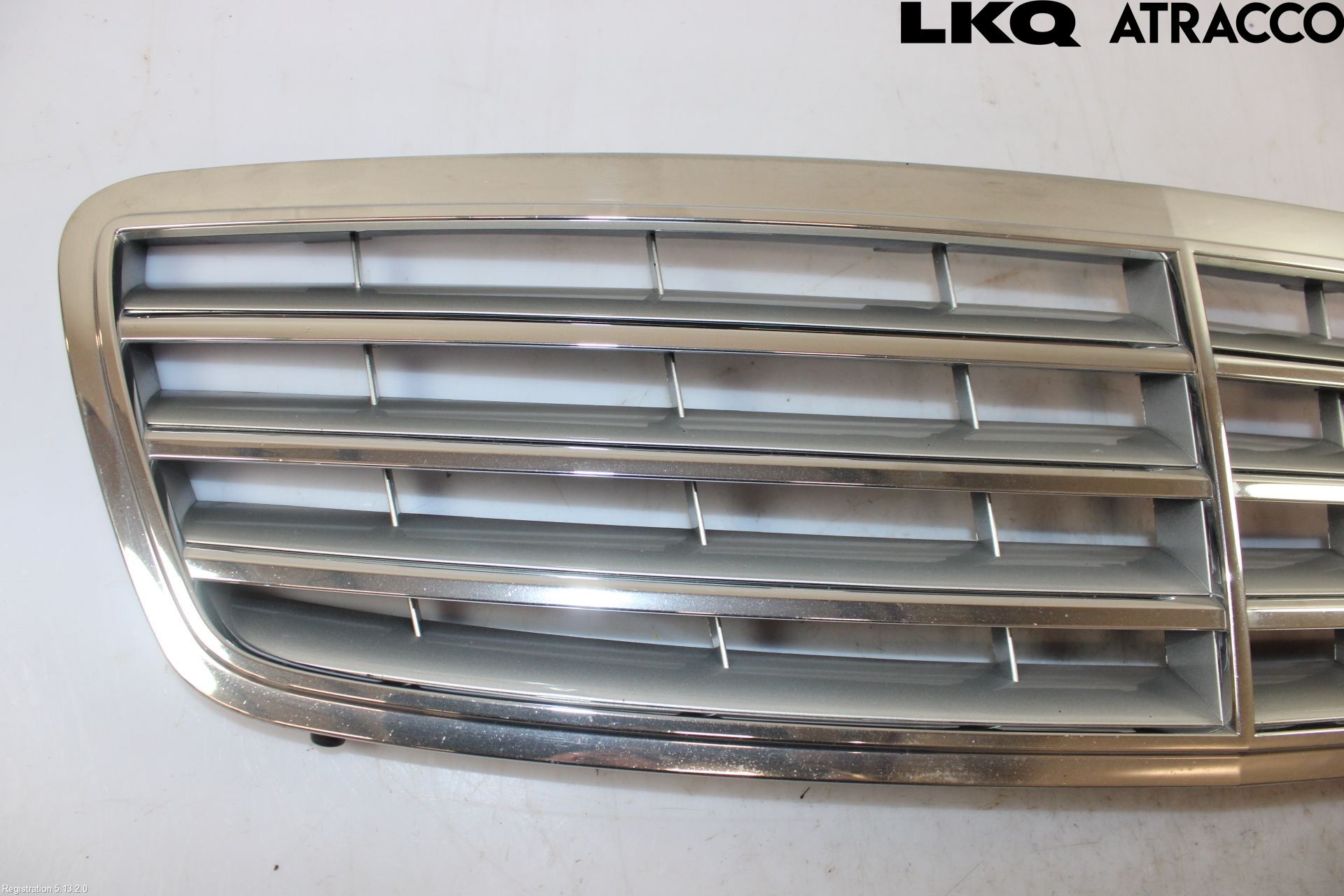 Mercedes-Benz MB C (203) 00-07 Grill Komp