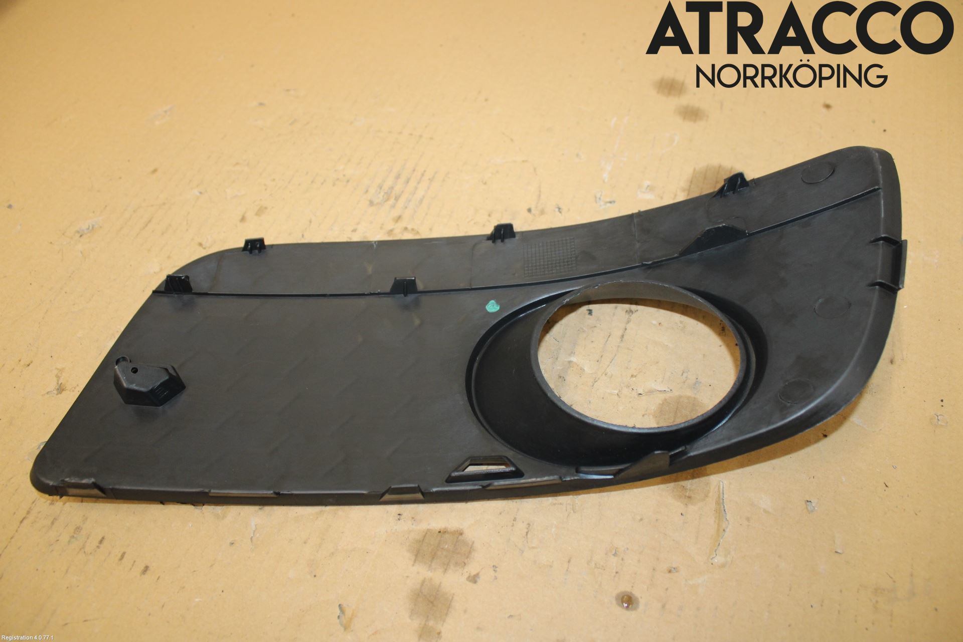 Volkswagen VW GOLF V 04-09 Dimljussarg Fram