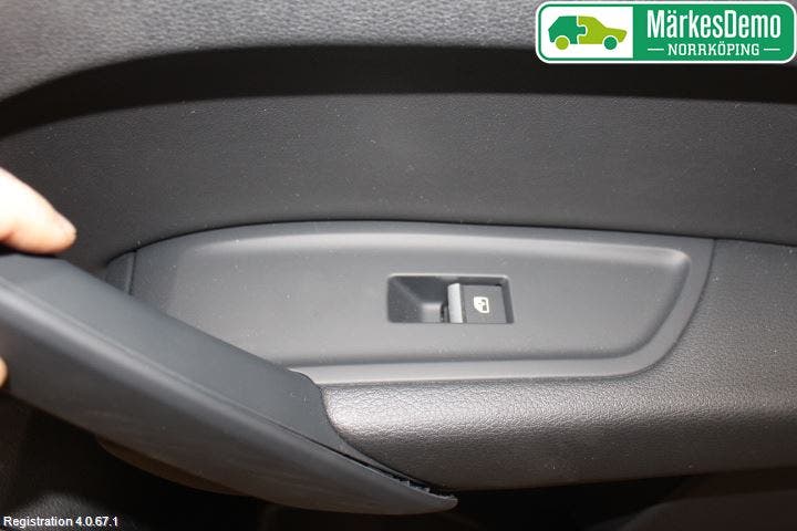 Audi Q5/SQ5 17- Dörrklädsel Hö