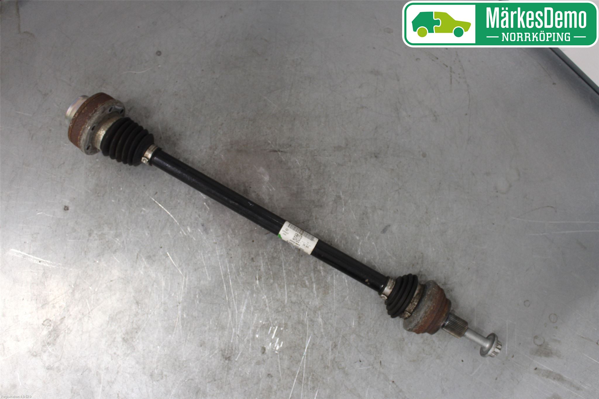 Skoda SUPERB 16-24 Drivaxel Bak Höger