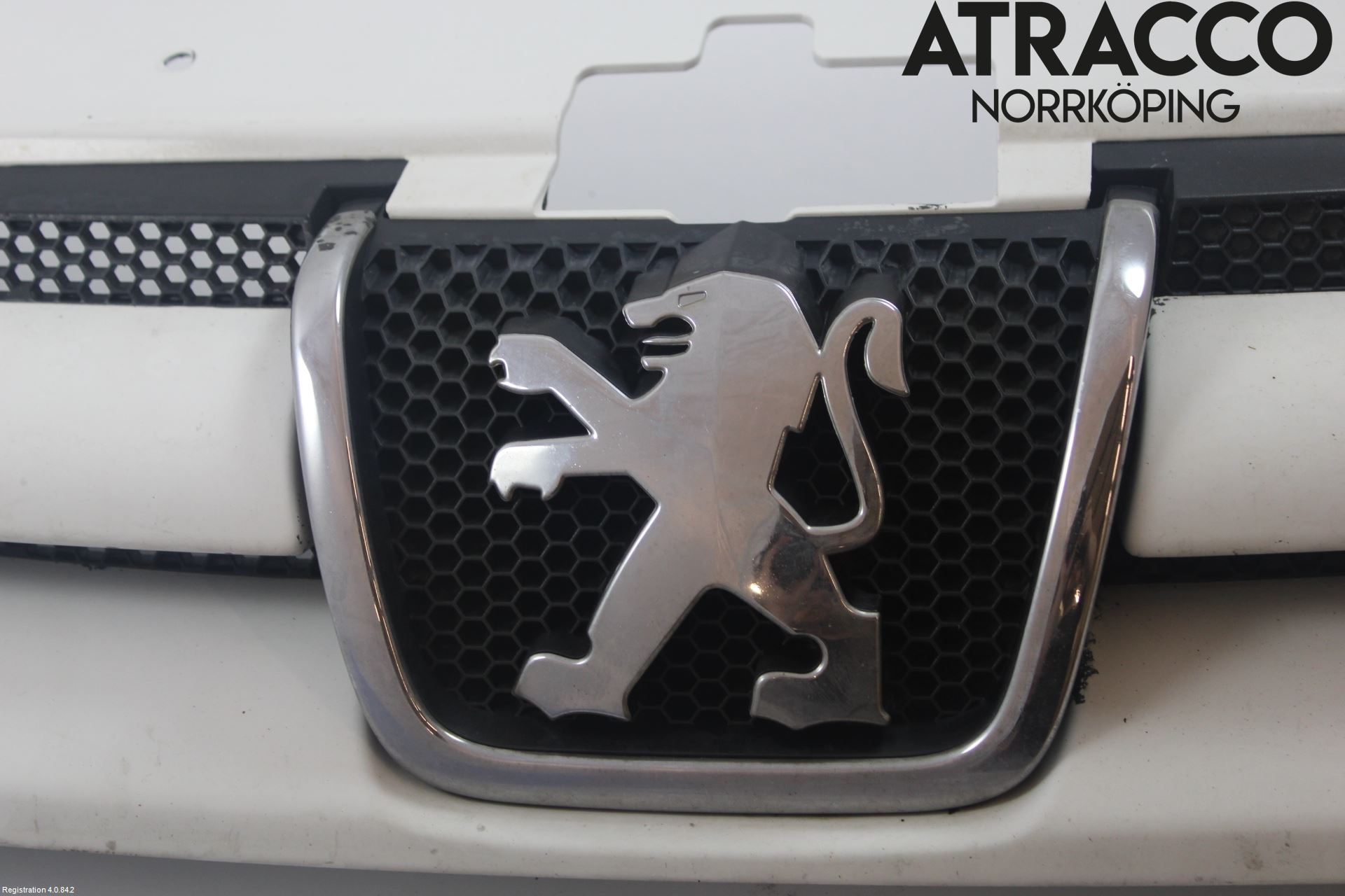 Peugeot PARTNER   03-08 Grill Komp