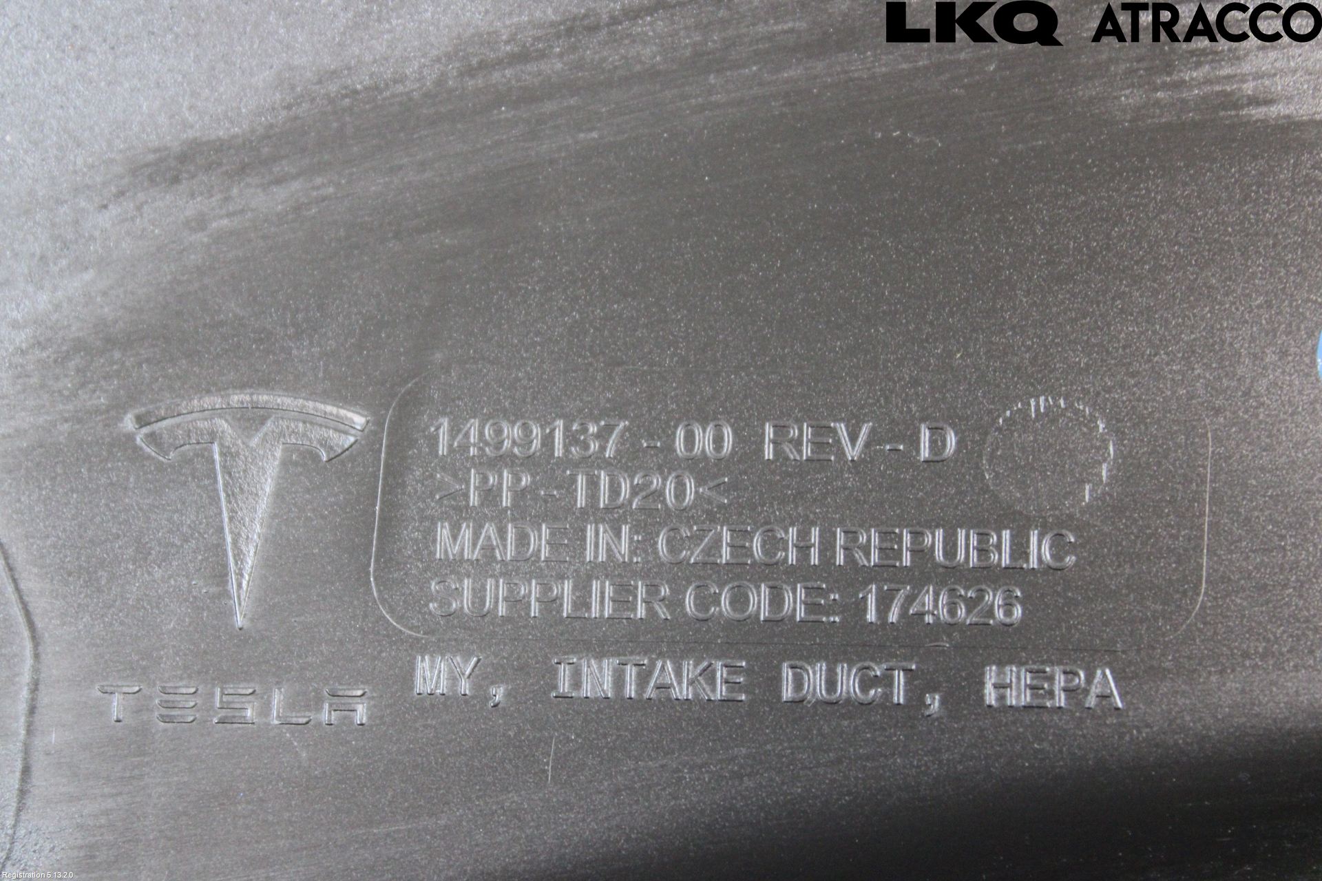 Tesla MODEL Y 21- Deflektor Plåt-Plast Kylning