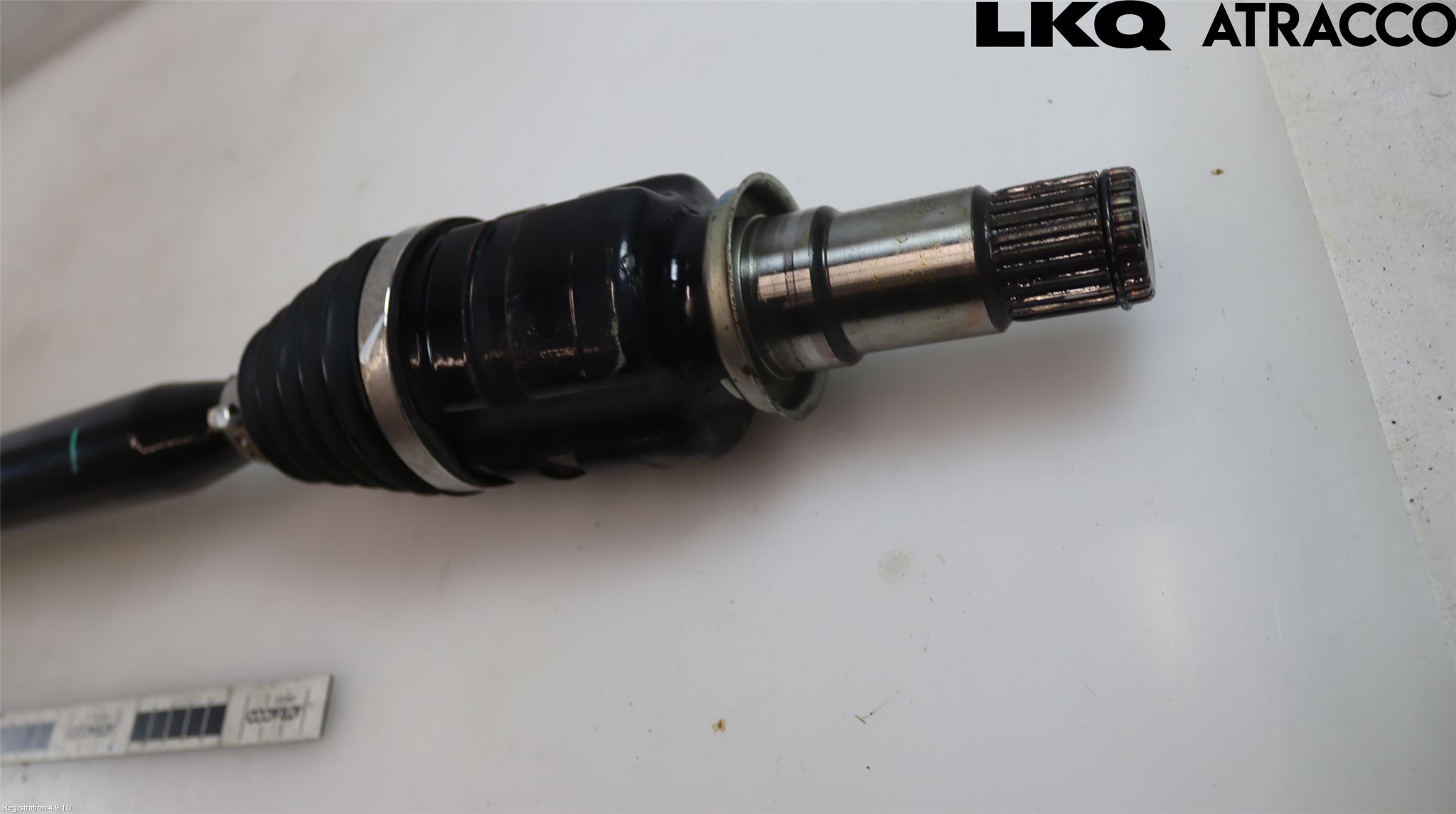 Toyota C-HR 16-23 Drivaxel Fram Höger