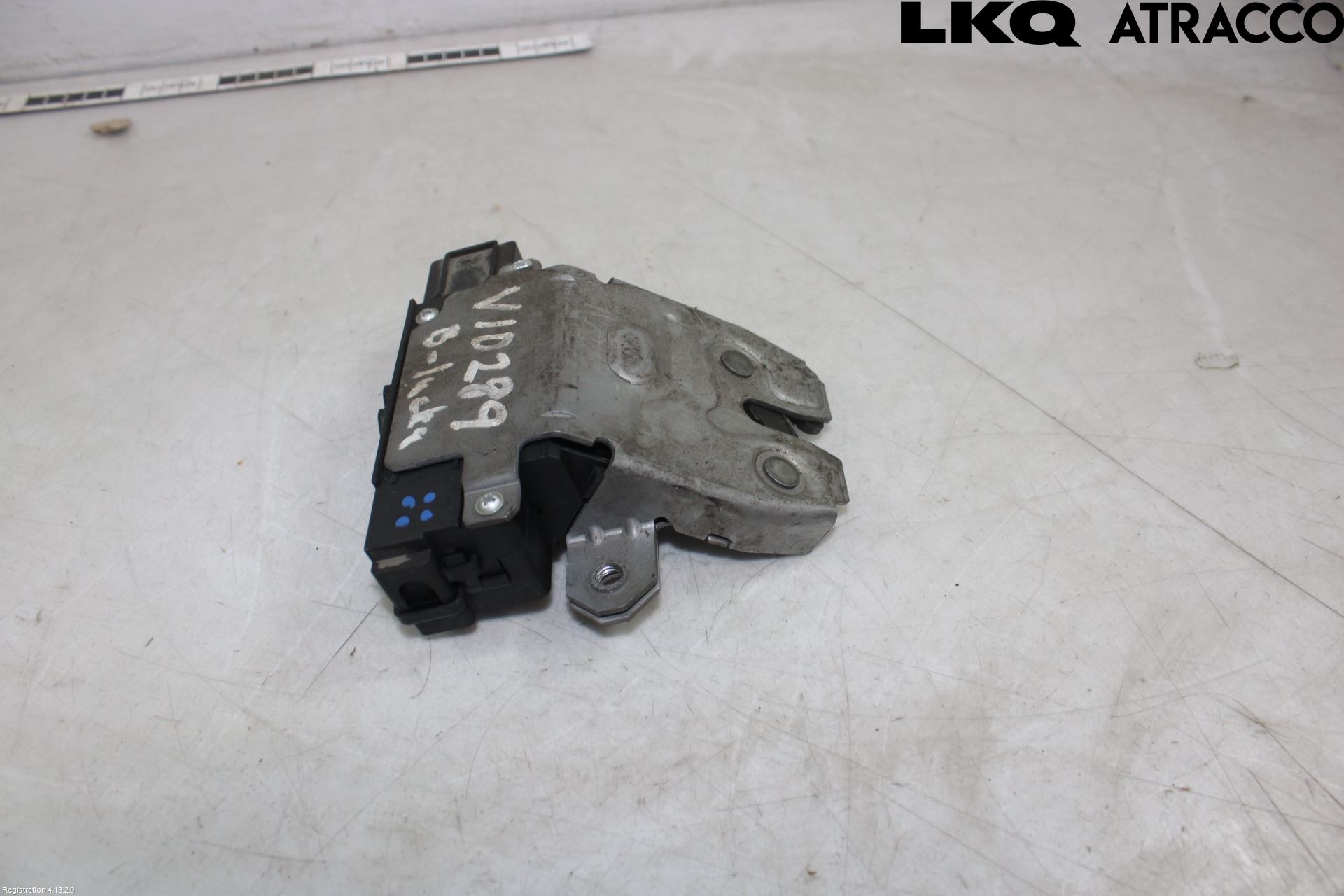 Ford FOCUS     04-07 Låskista Baklucka