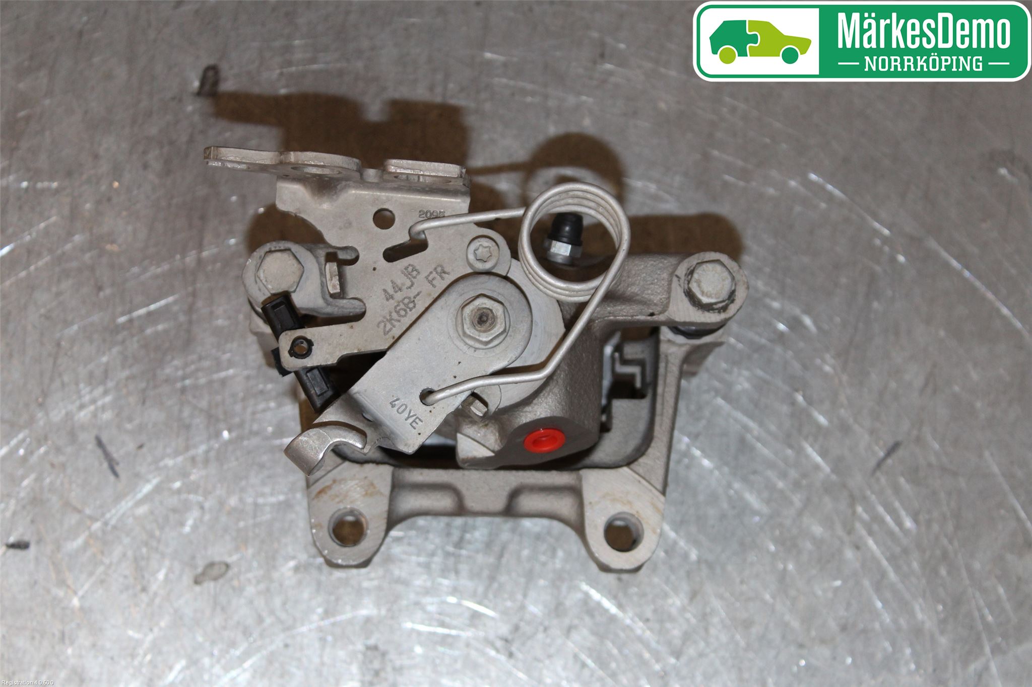 Volkswagen VW CADDY 11-15 Bromsok Bak Höger