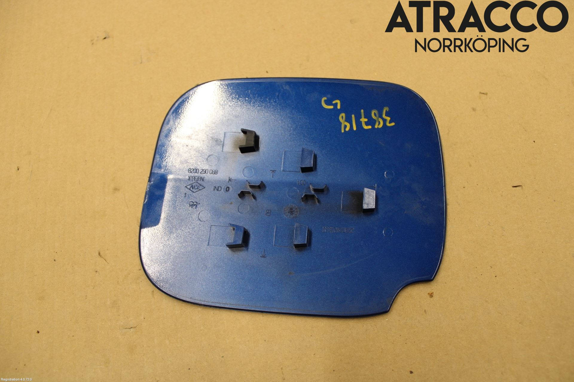 Renault CLIO III  09-12 Tanklucka