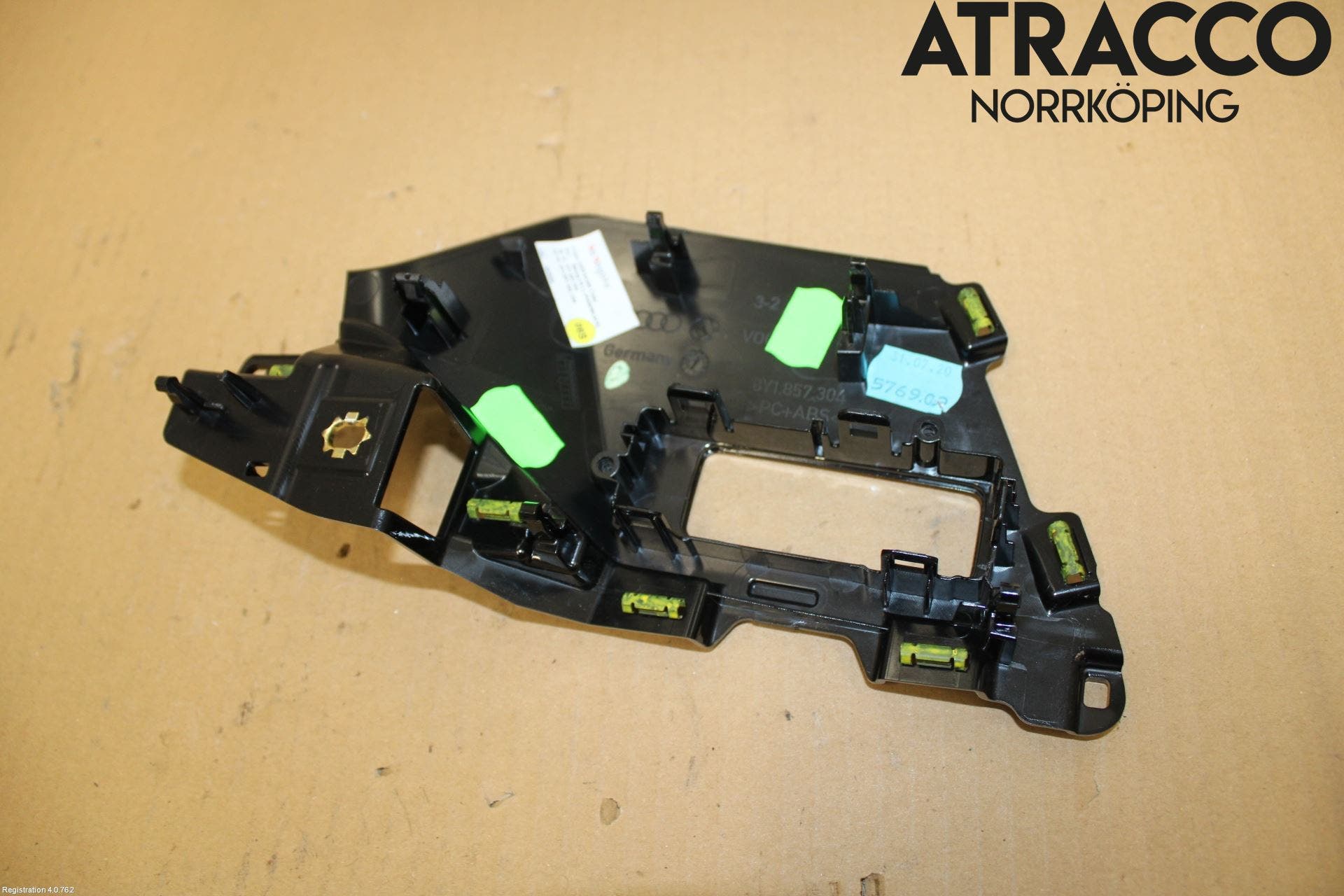 Audi A3/S3 8Y 21- Instrumentbräda Inlägg-Dekorlist