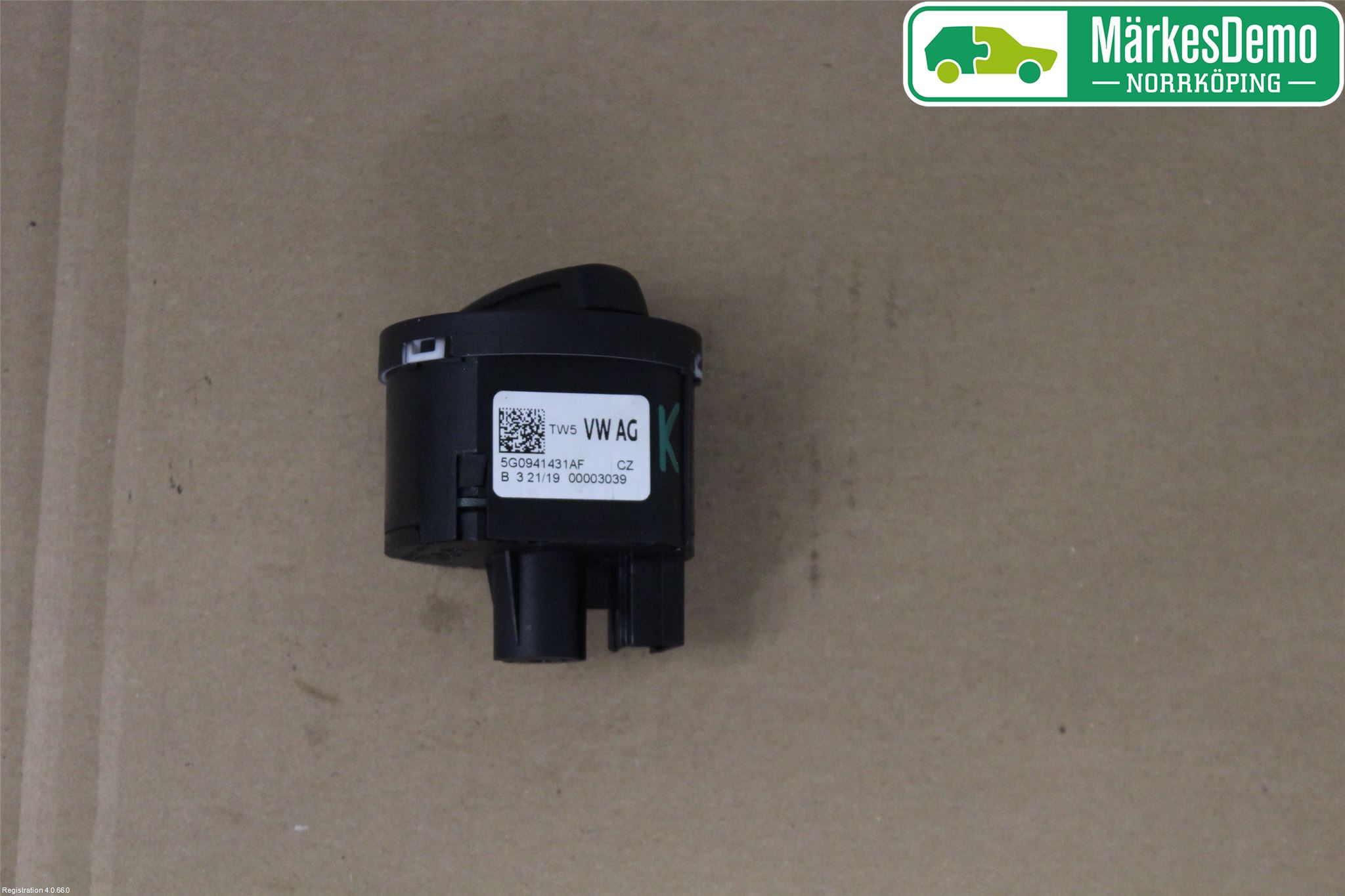 Seat ARONA Strömställare Ljus