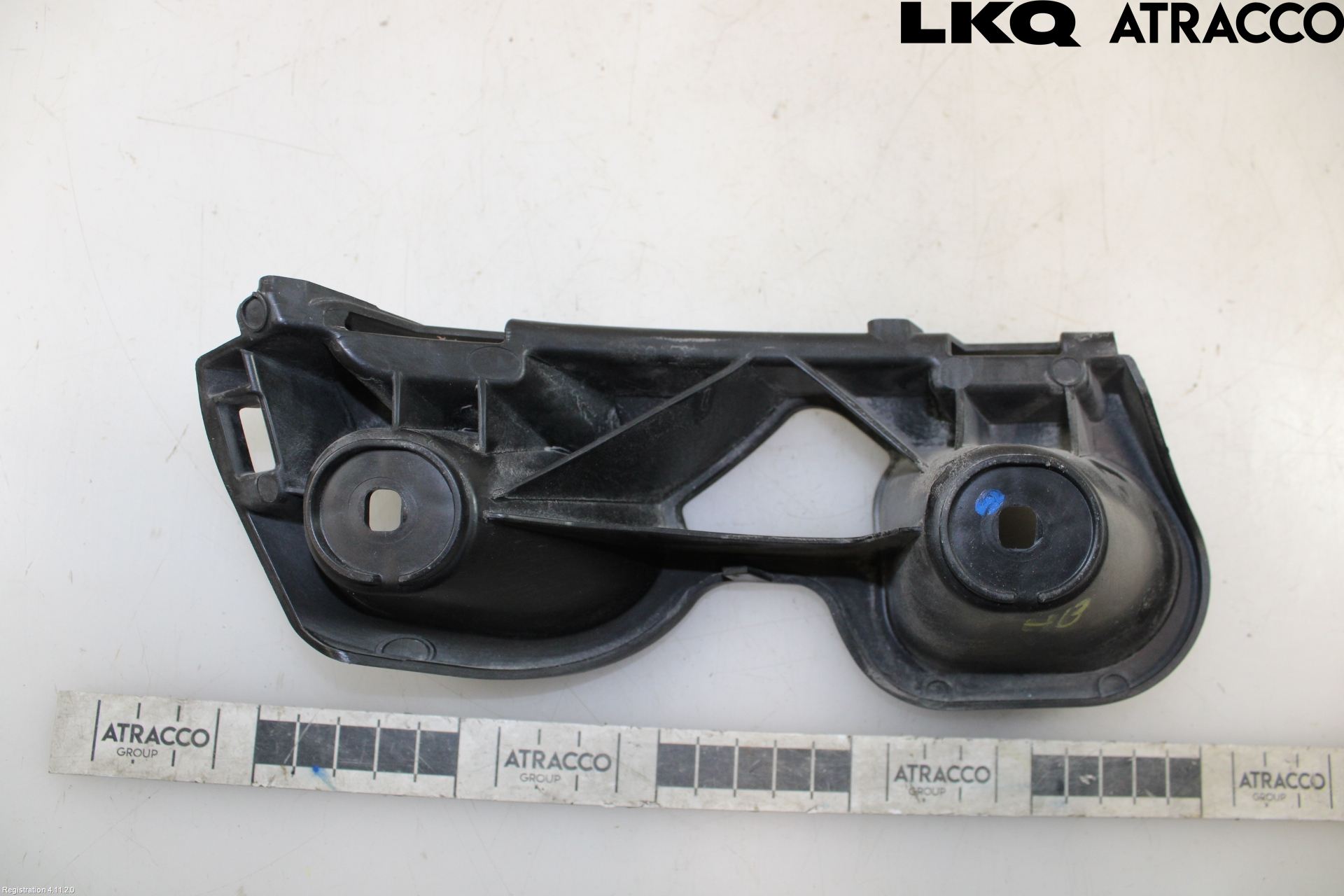 Skoda FABIA 22- Stötfångarfäste Bak Hö