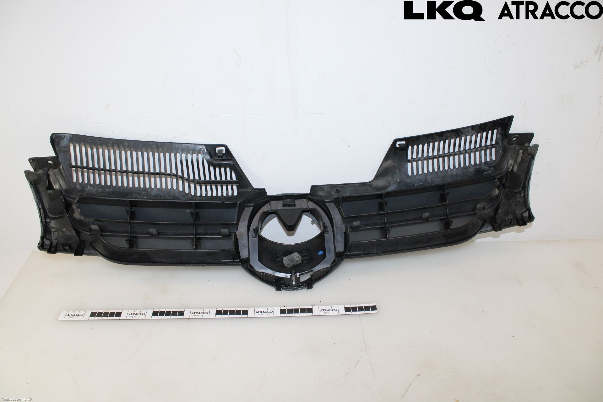 Volkswagen VW GOLF V 04-09 Grill Komp